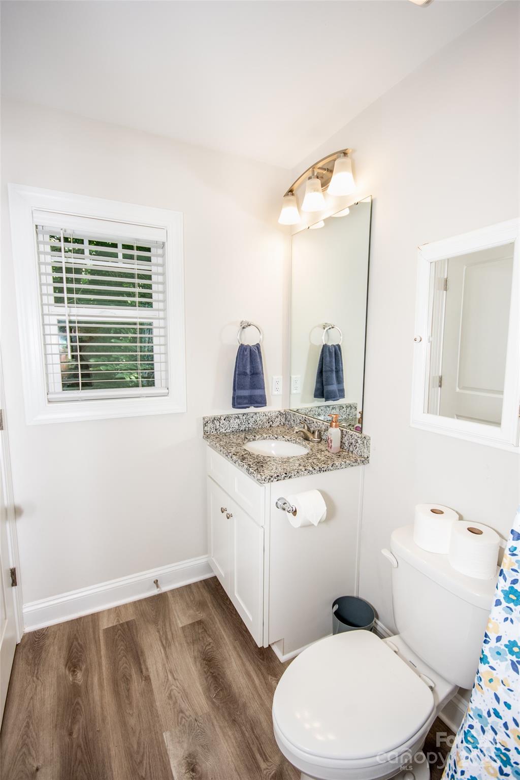 506 Broadway Court — Statesville