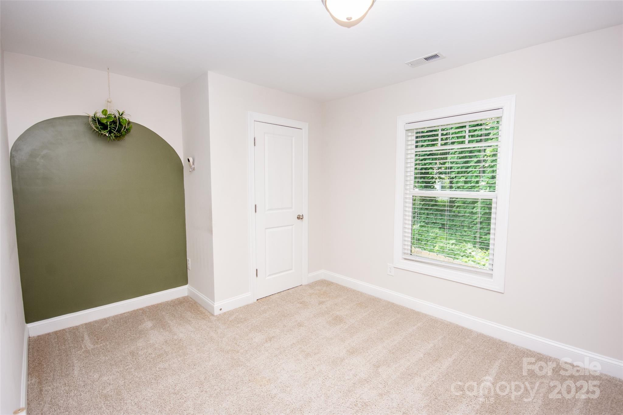 506 Broadway Court — Statesville