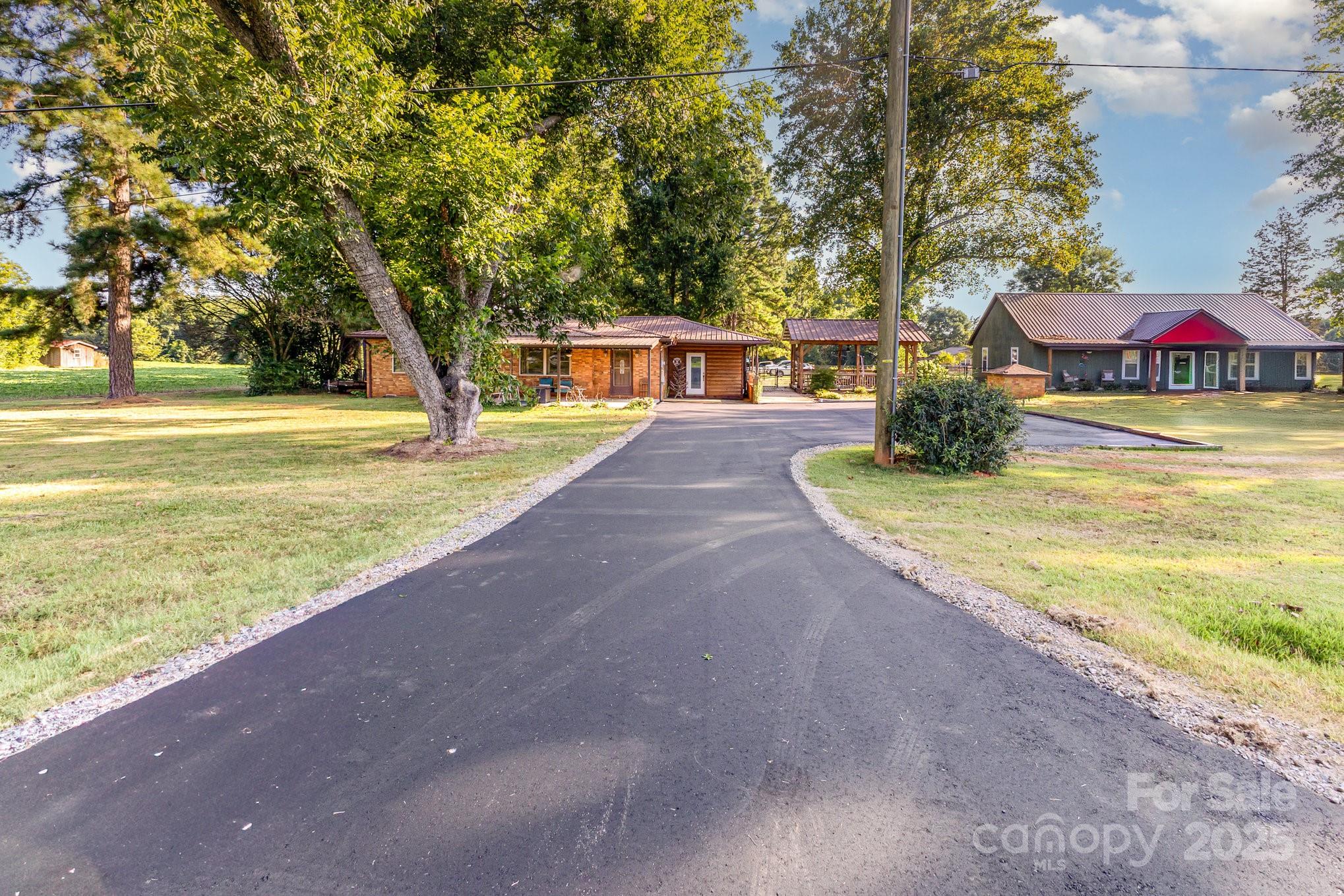 835 Holshouser Road — Rockwell