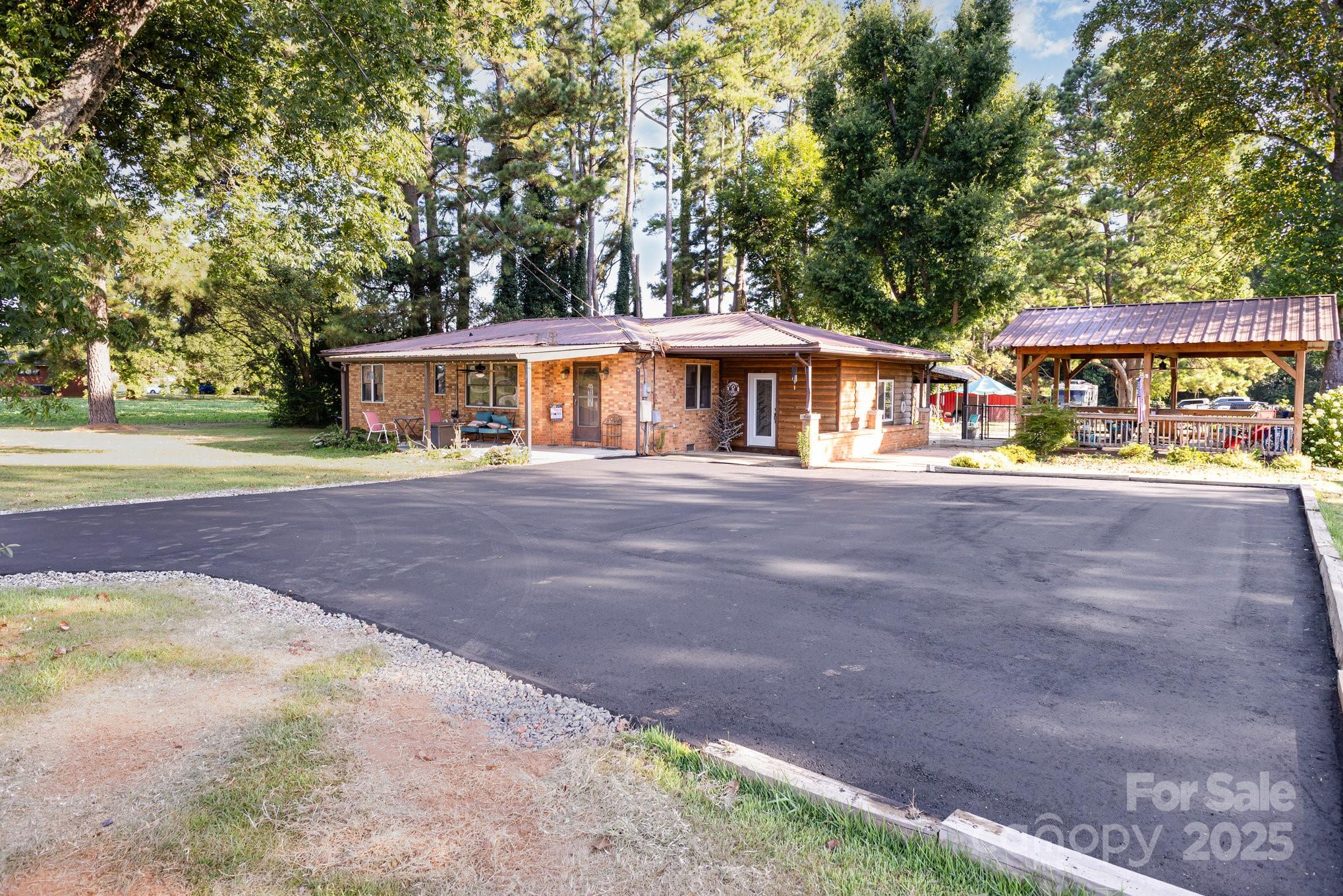 835 Holshouser Road — Rockwell