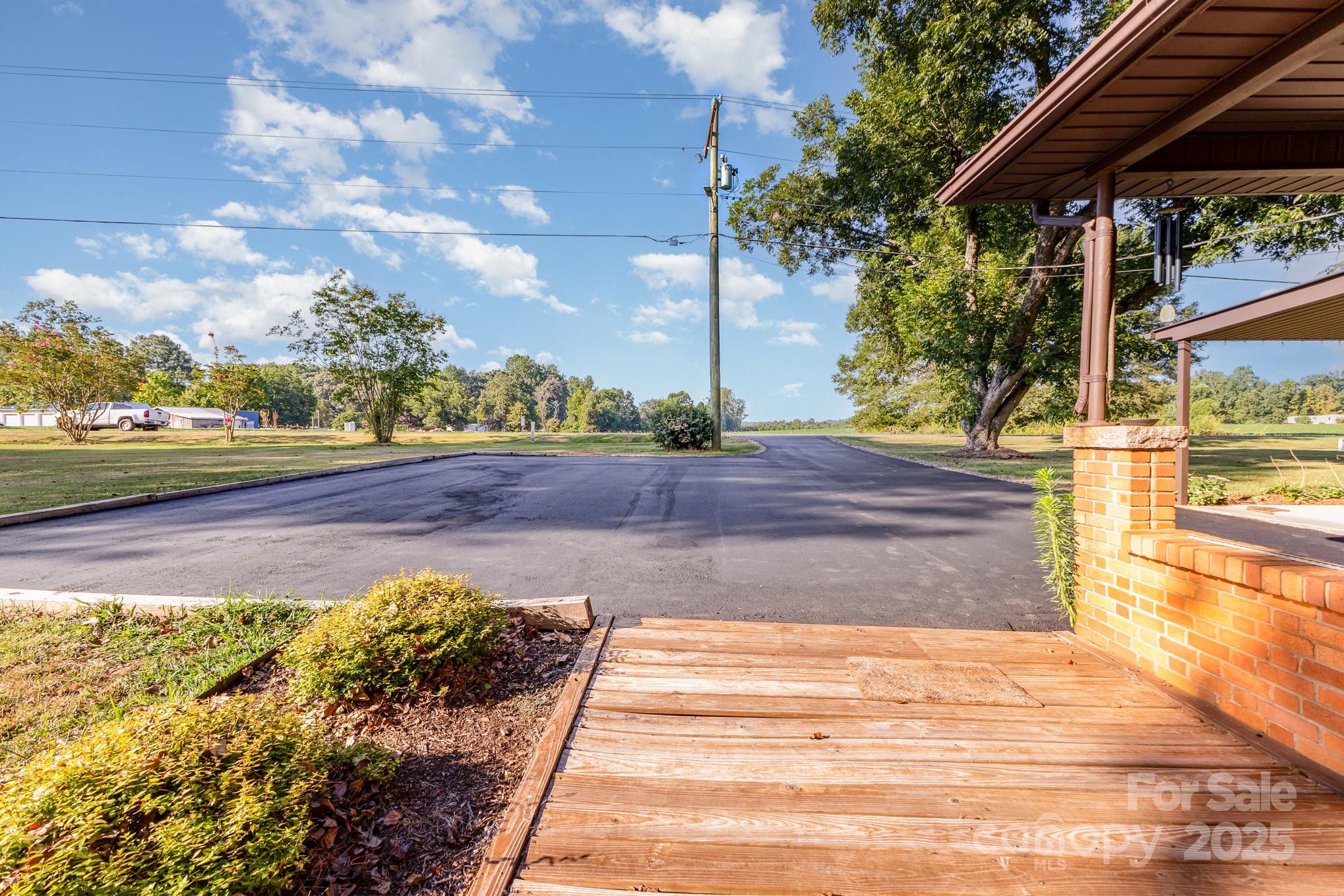 835 Holshouser Road — Rockwell