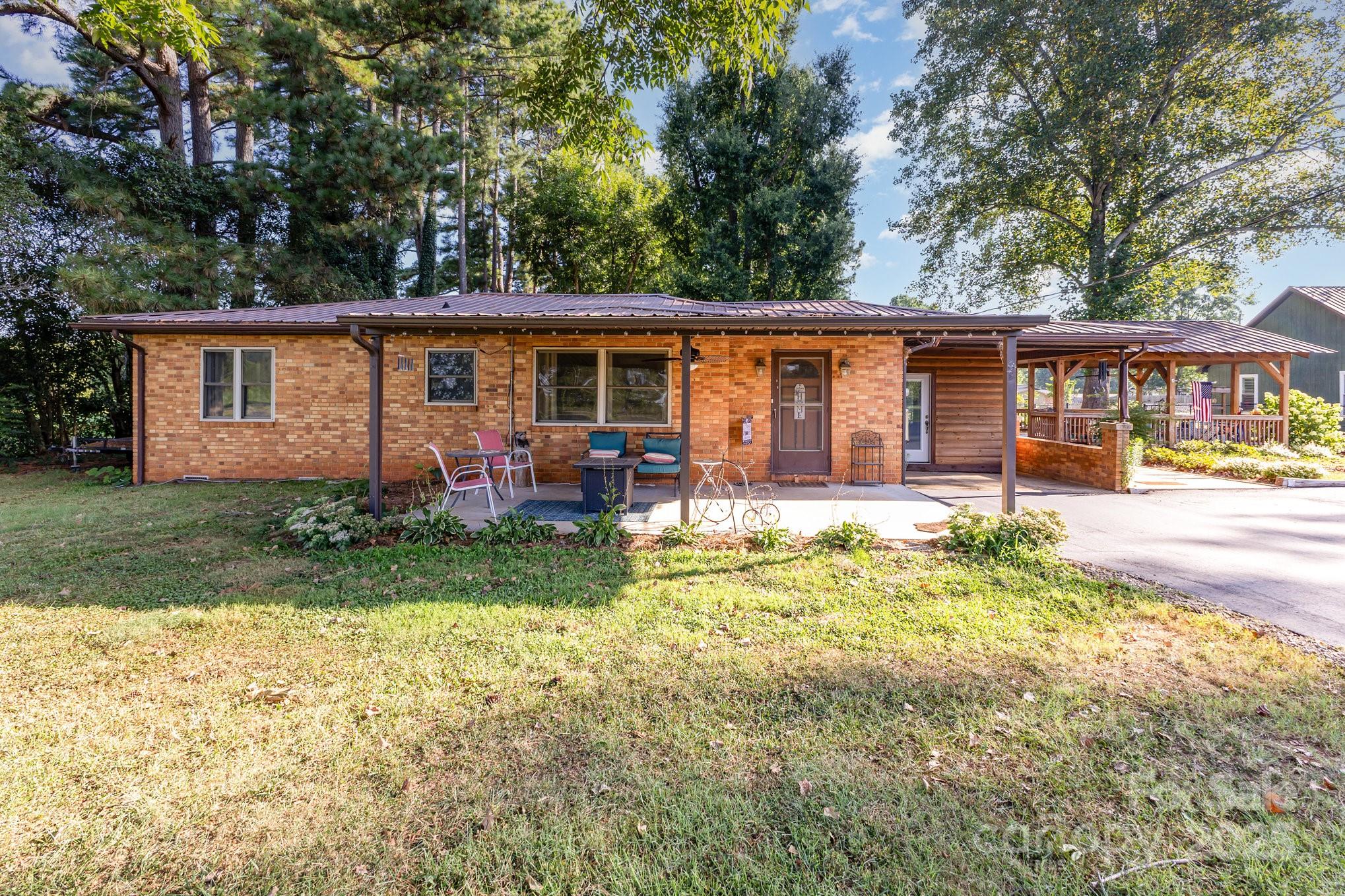 835 Holshouser Road — Rockwell