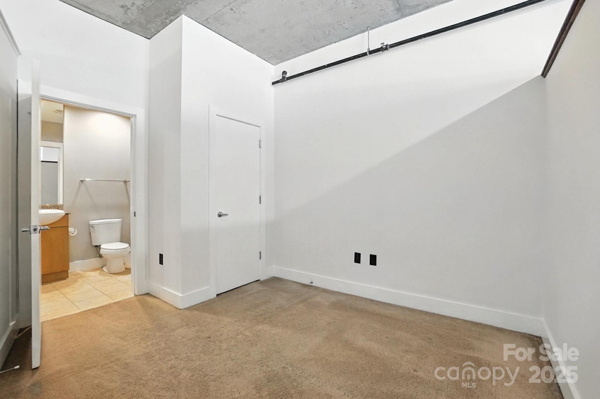 505 E 6th Street #908 — Charlotte