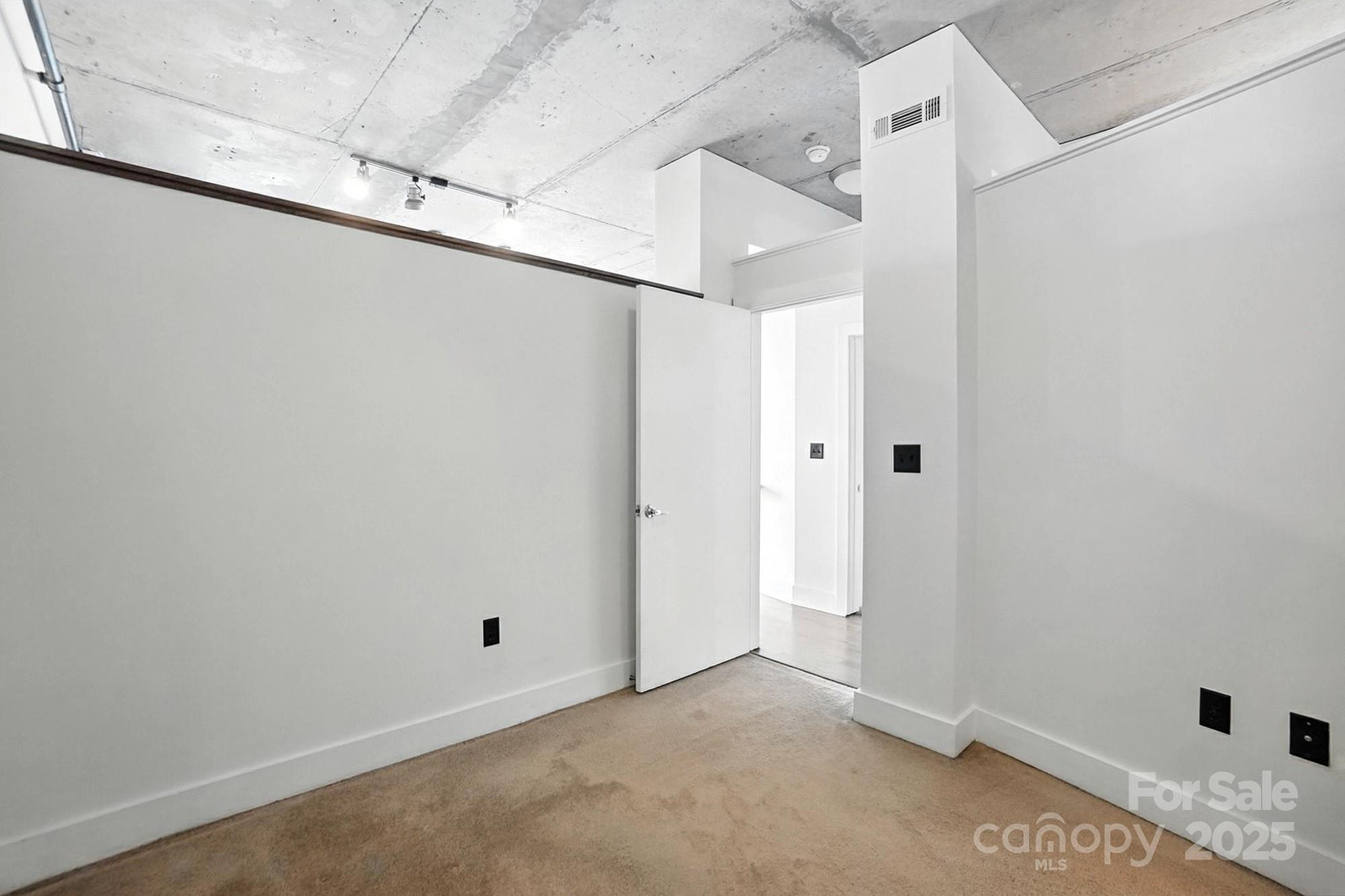 505 E 6th Street #908 — Charlotte