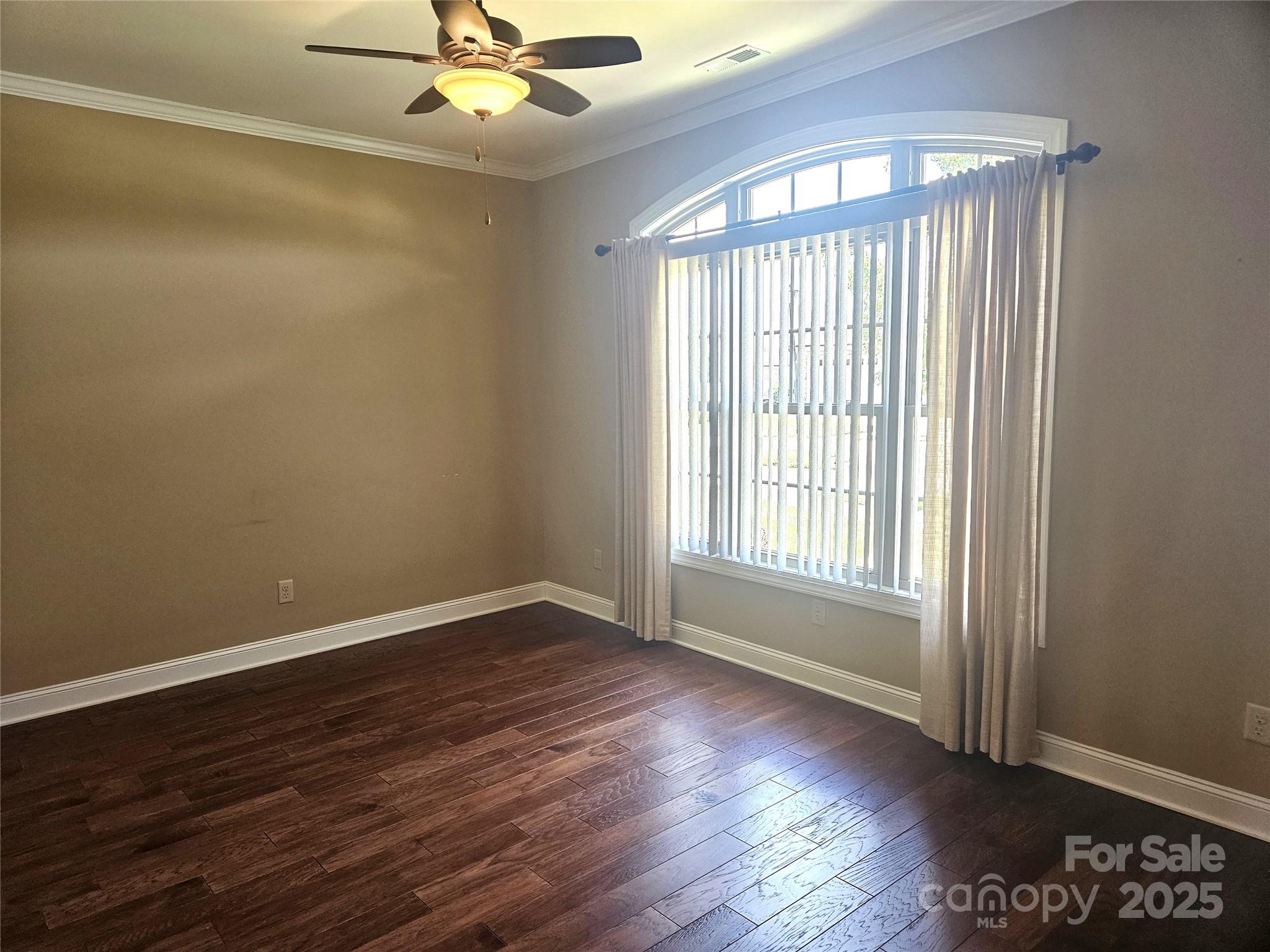 323 Wendover Drive — Locust