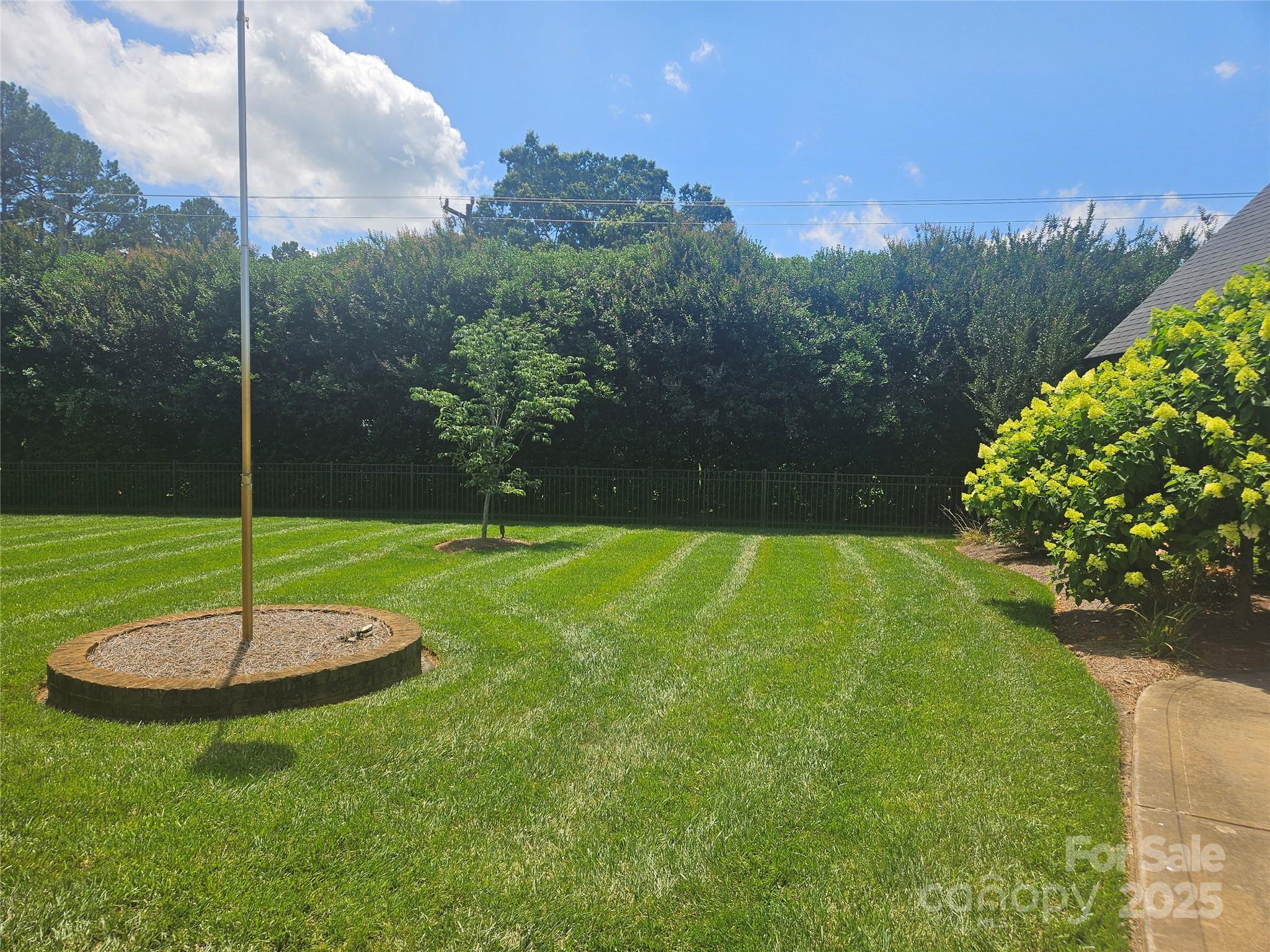 323 Wendover Drive — Locust