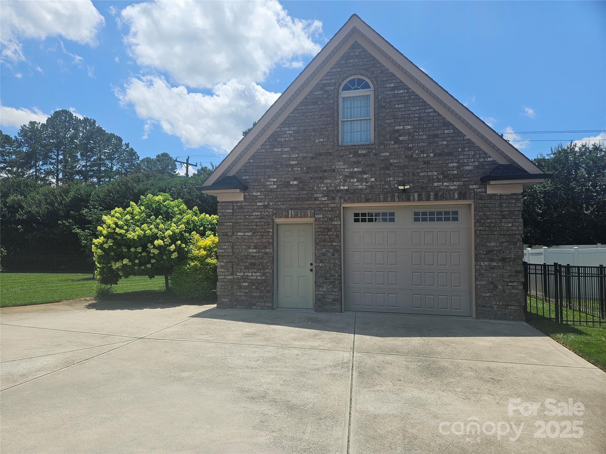 323 Wendover Drive — Locust
