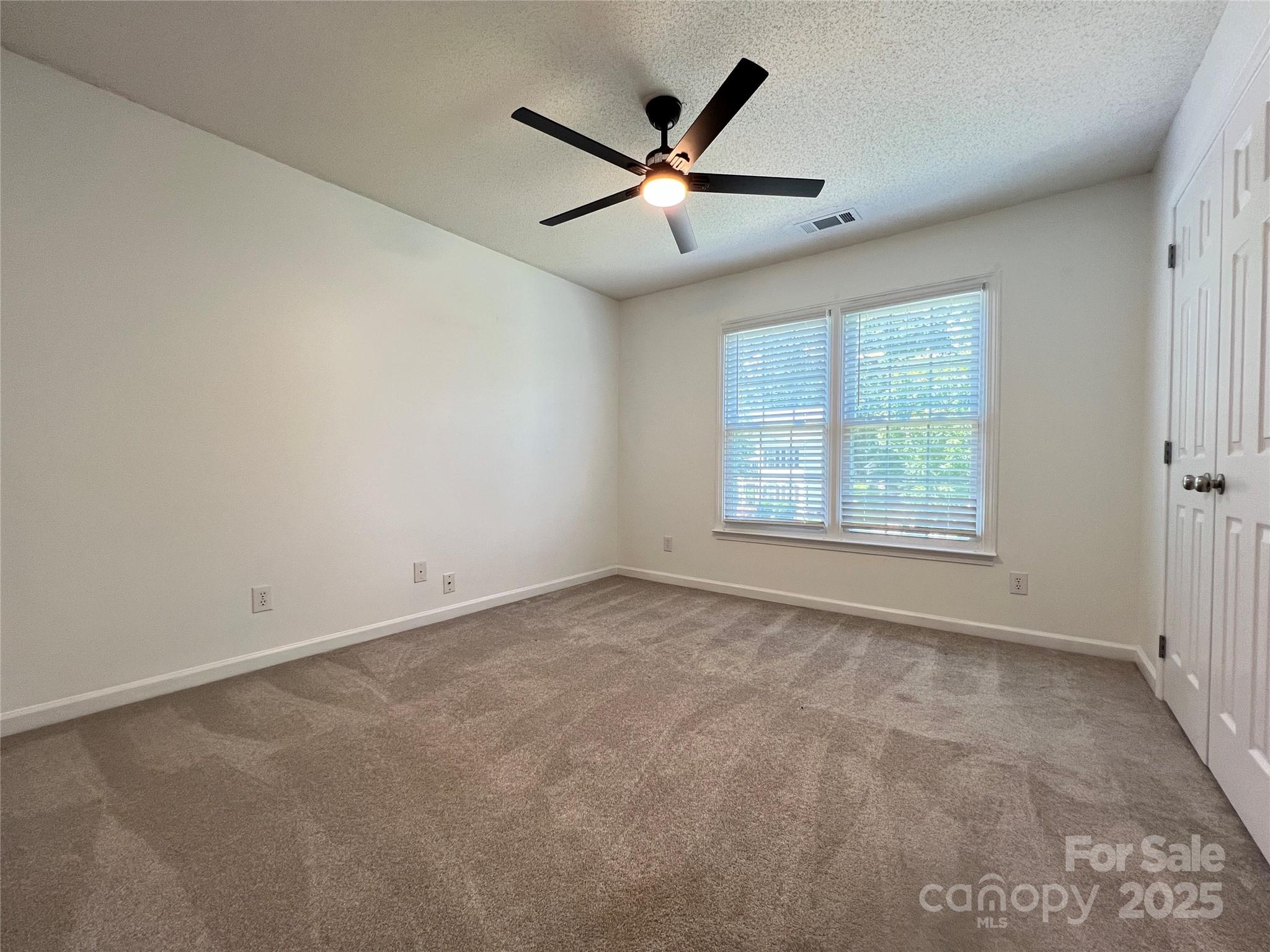 2609 Lamp Post Lane — Kannapolis