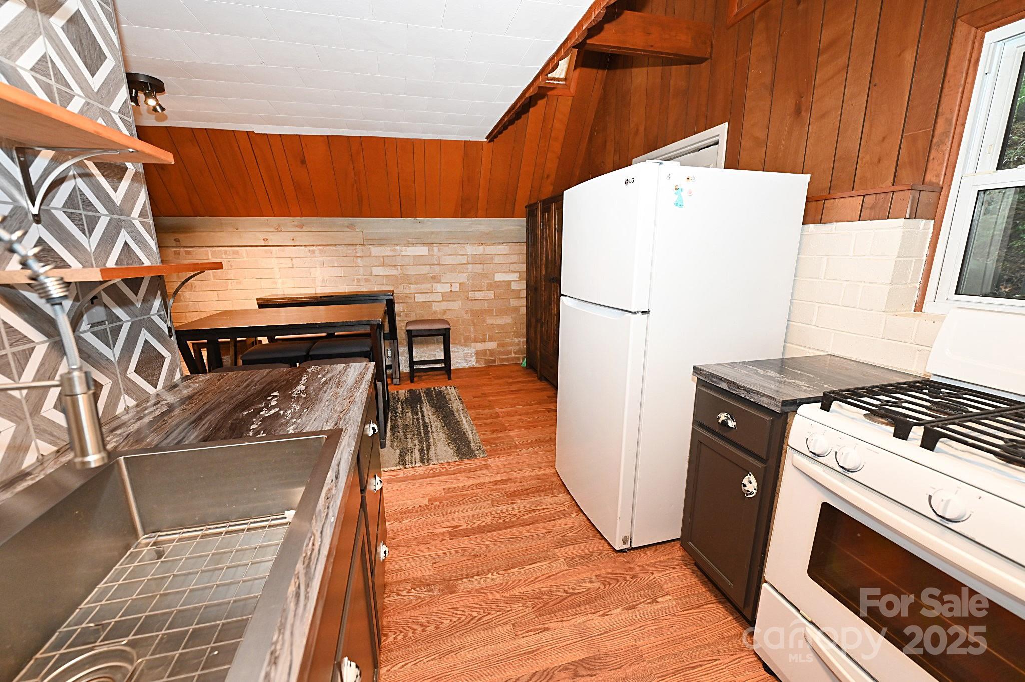 3430 & 3390 Rose Creek Road — Morganton