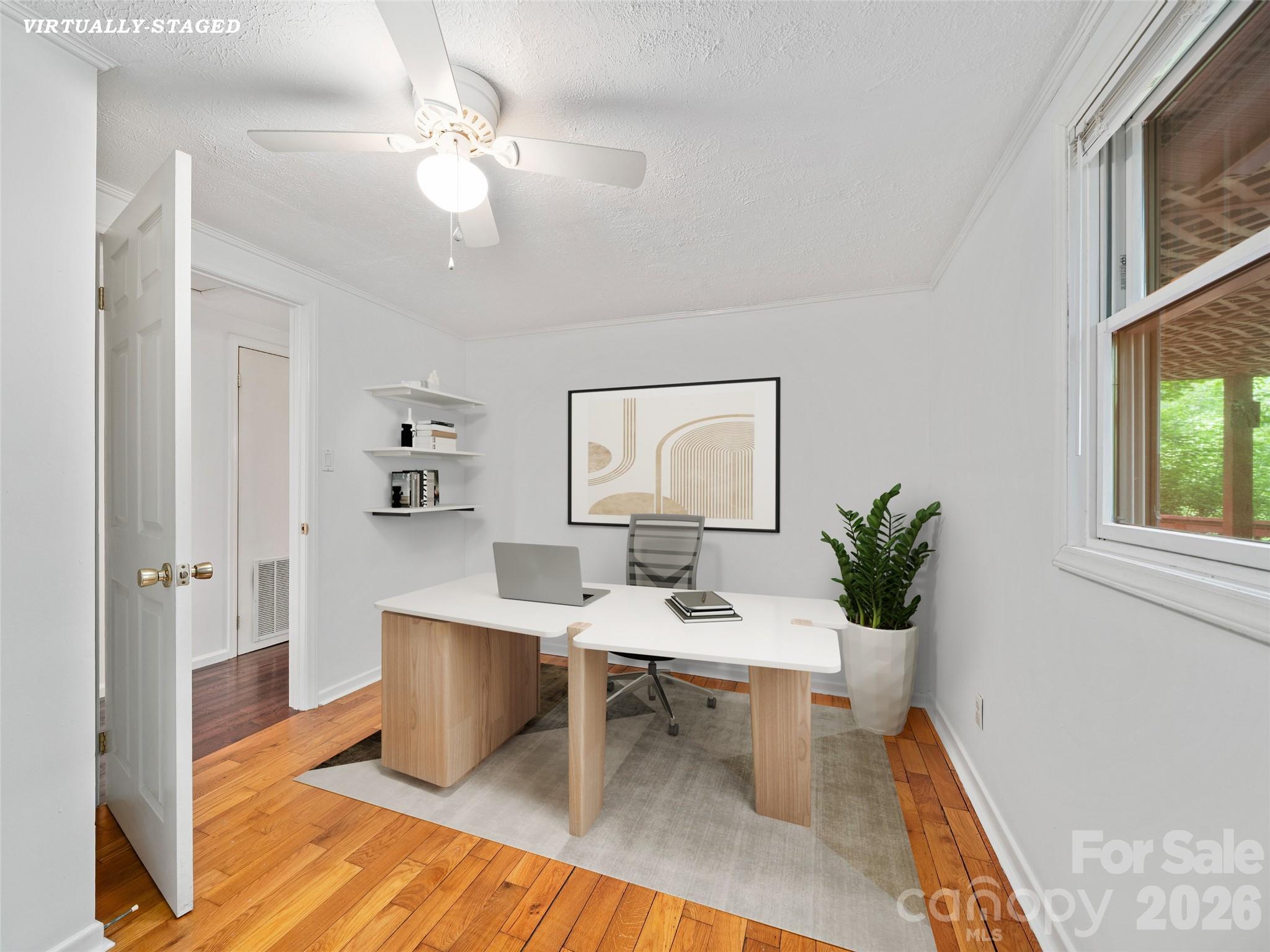 125 HEARTLAND Lane — Burnsville