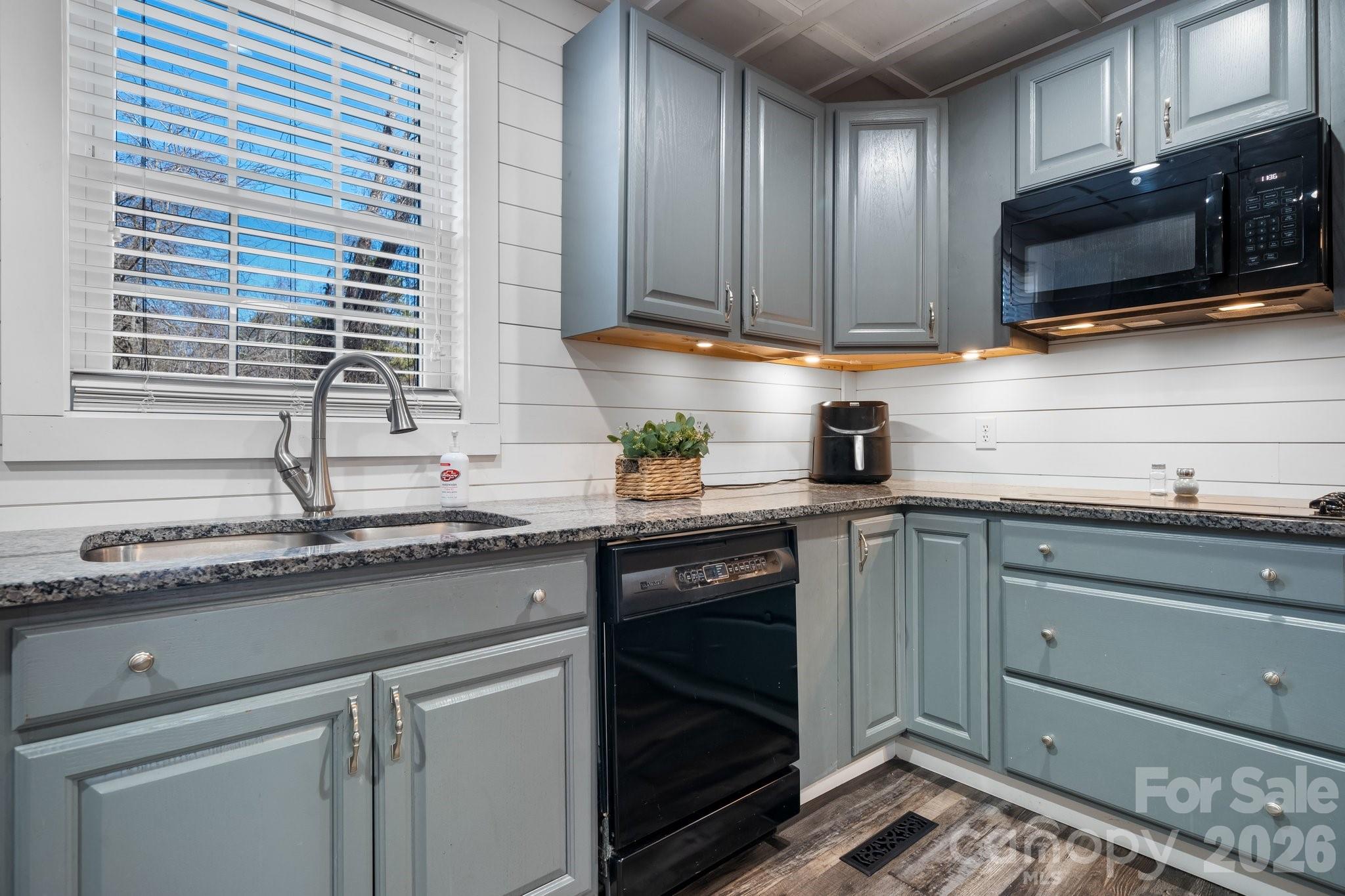 845 Linville Road — Mount Airy
