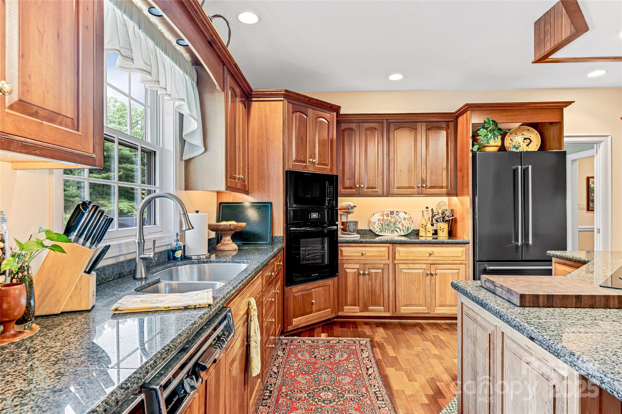 842 Rickel Drive — Hendersonville