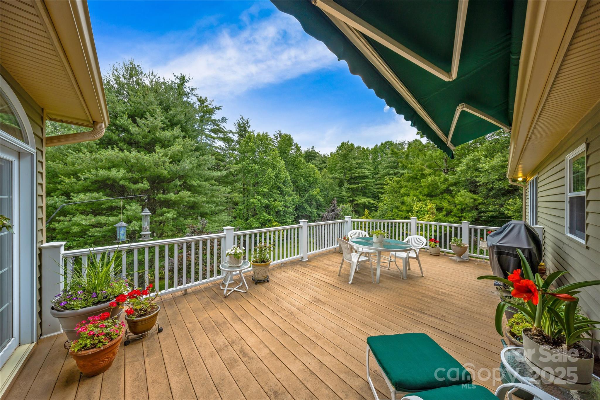 842 Rickel Drive — Hendersonville
