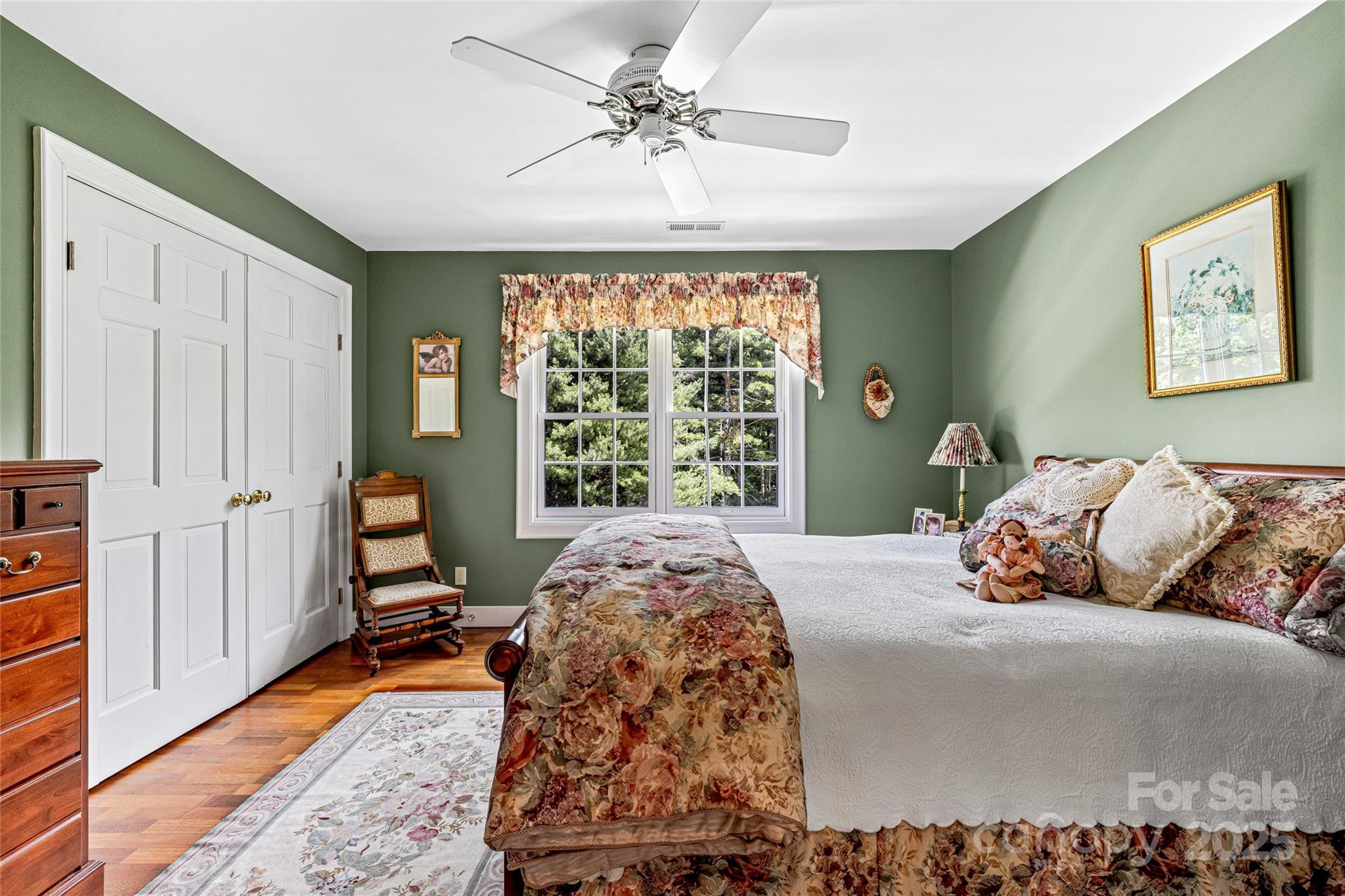 842 Rickel Drive — Hendersonville