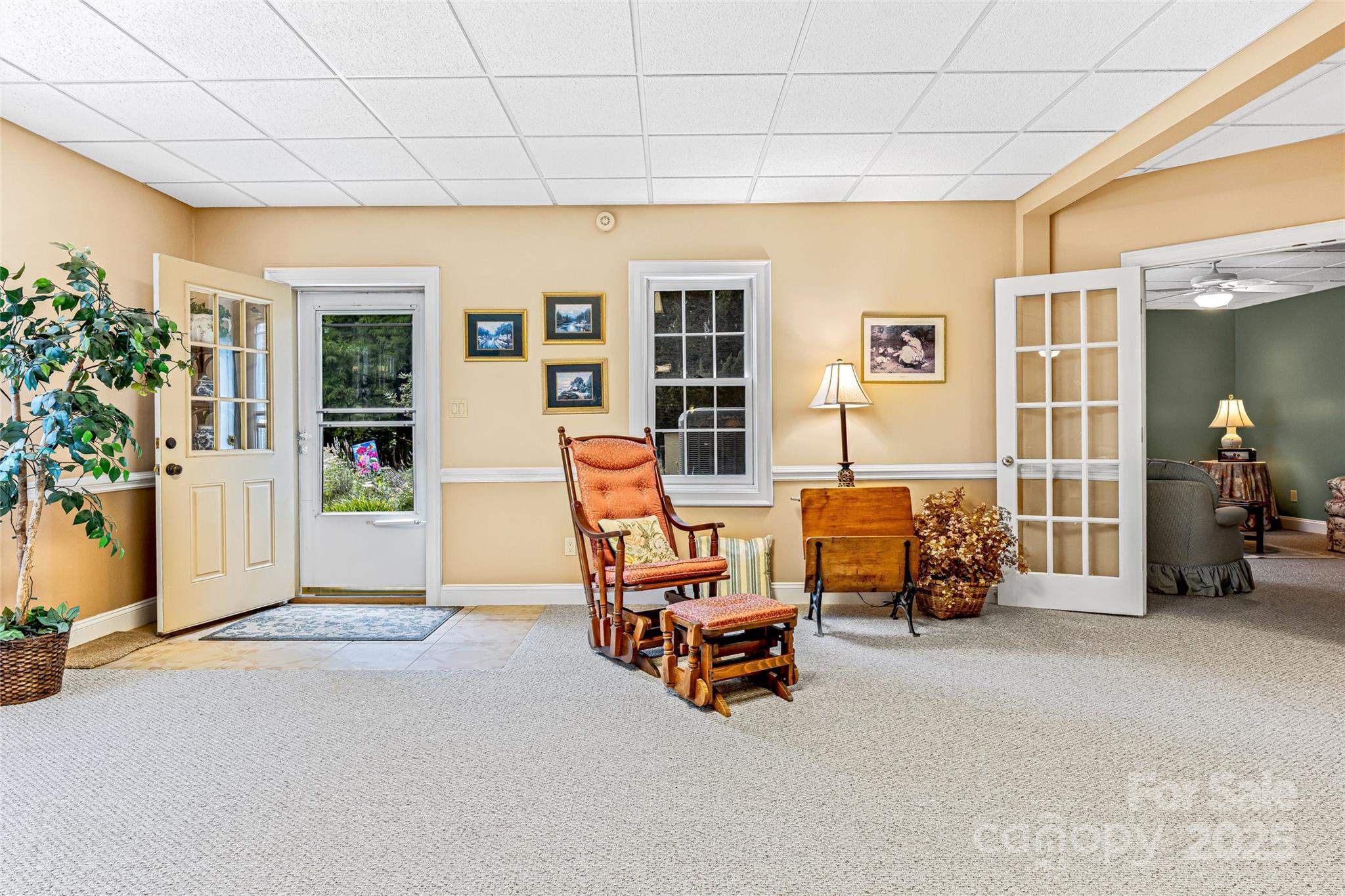 842 Rickel Drive — Hendersonville
