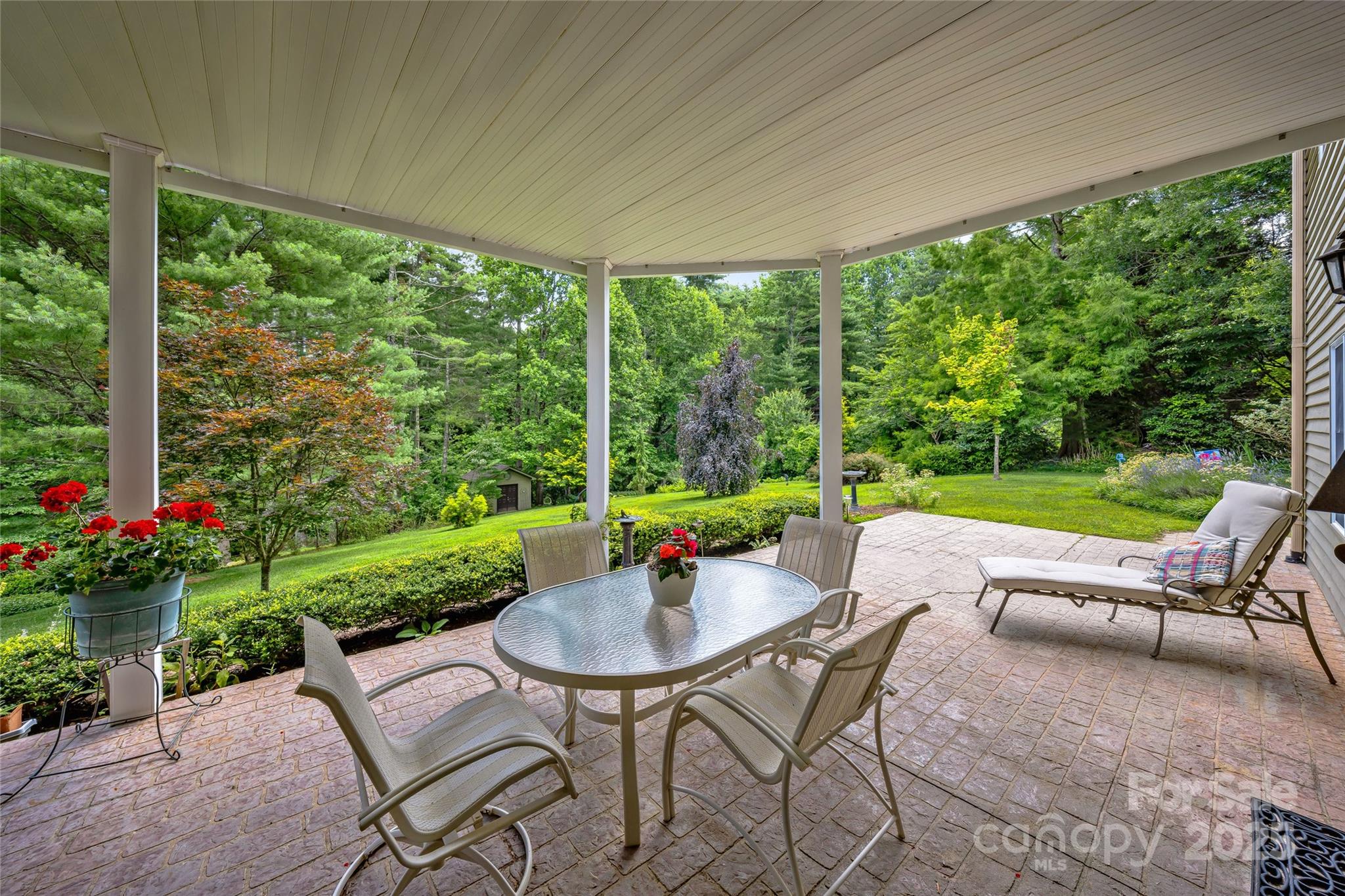 842 Rickel Drive — Hendersonville