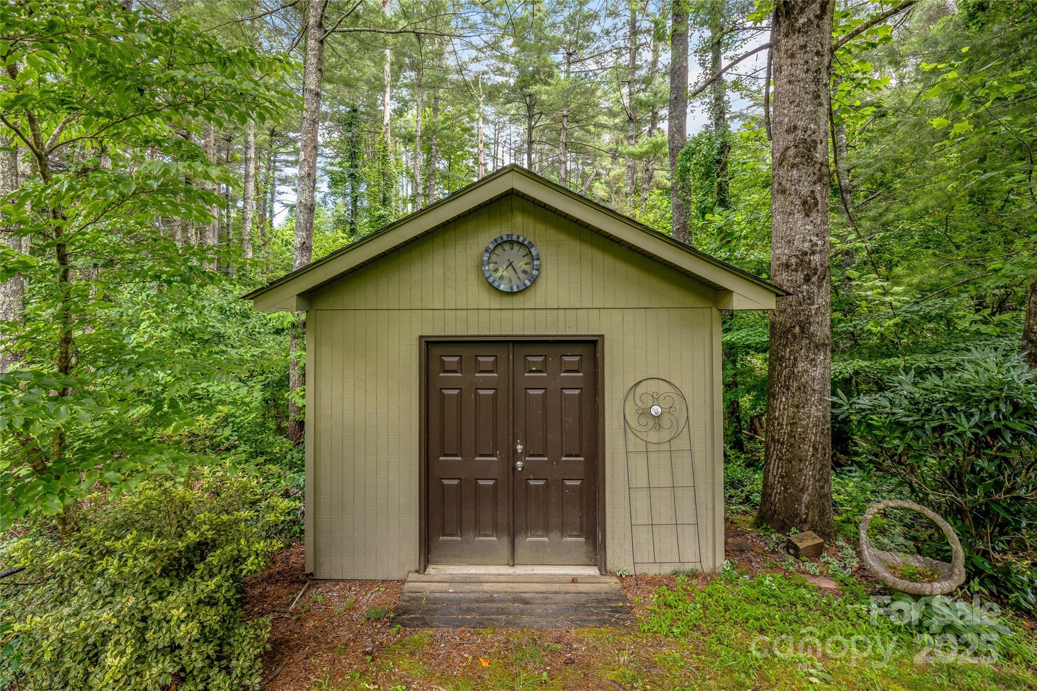 842 Rickel Drive — Hendersonville
