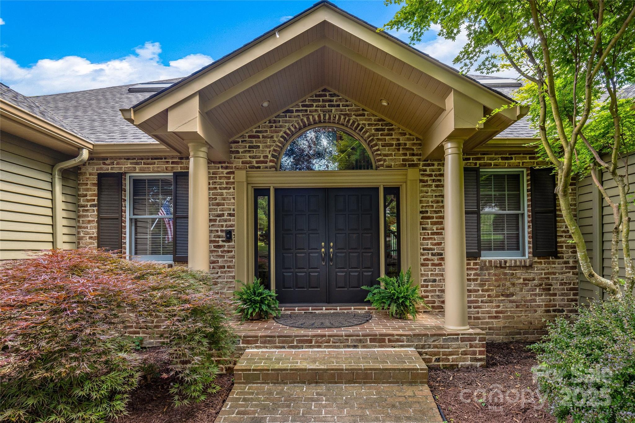842 Rickel Drive — Hendersonville