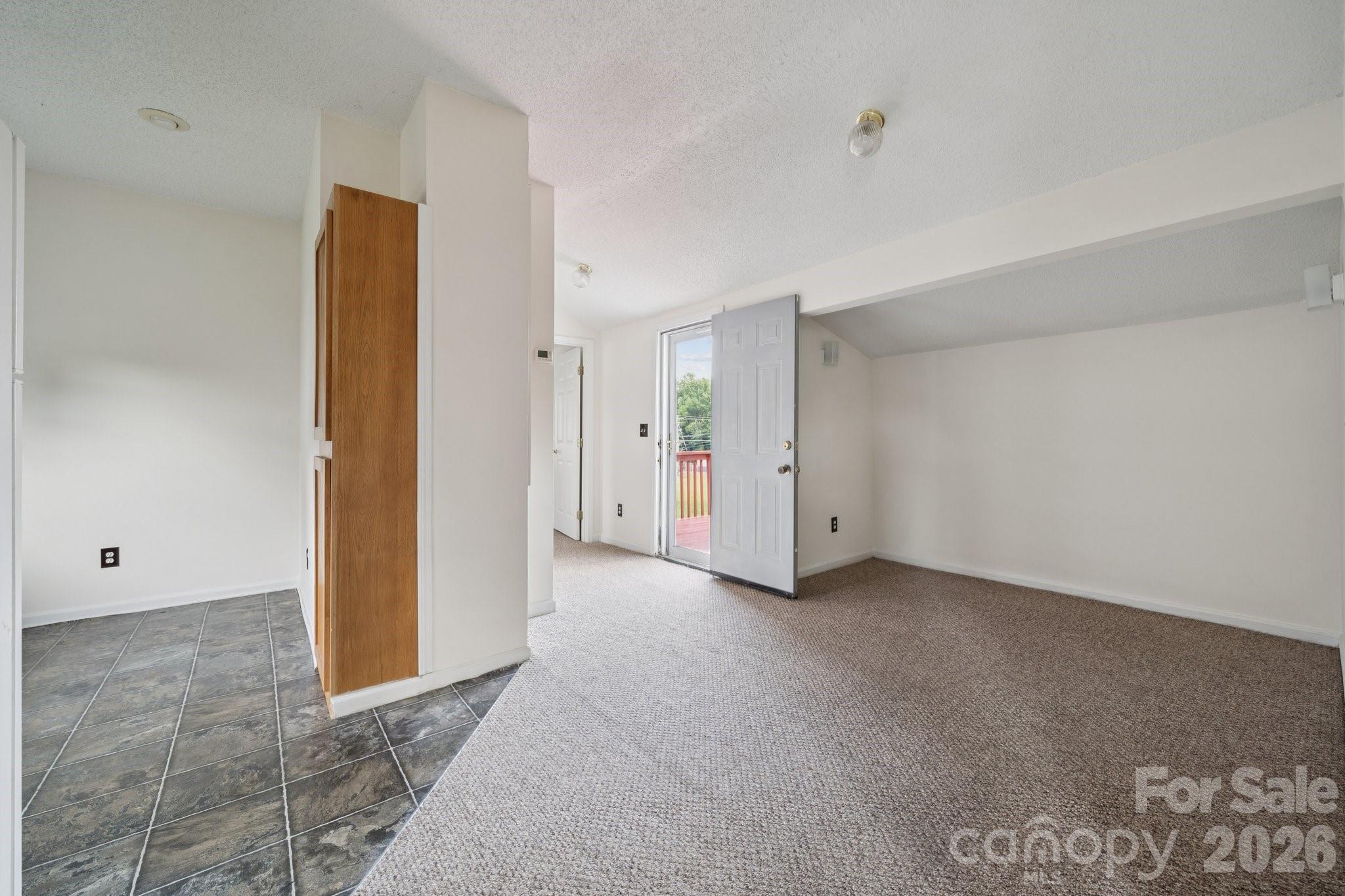 411 S Central Avenue — Landis