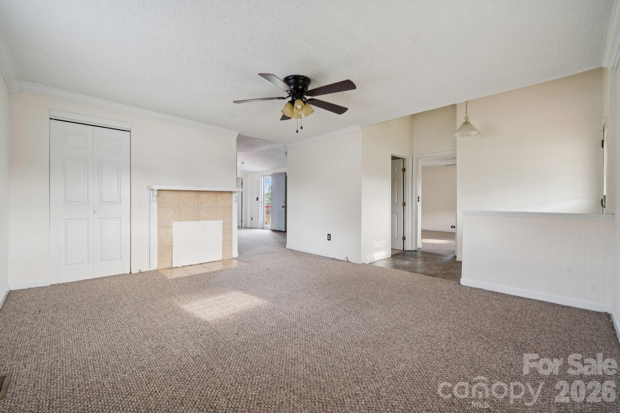 411 S Central Avenue — Landis