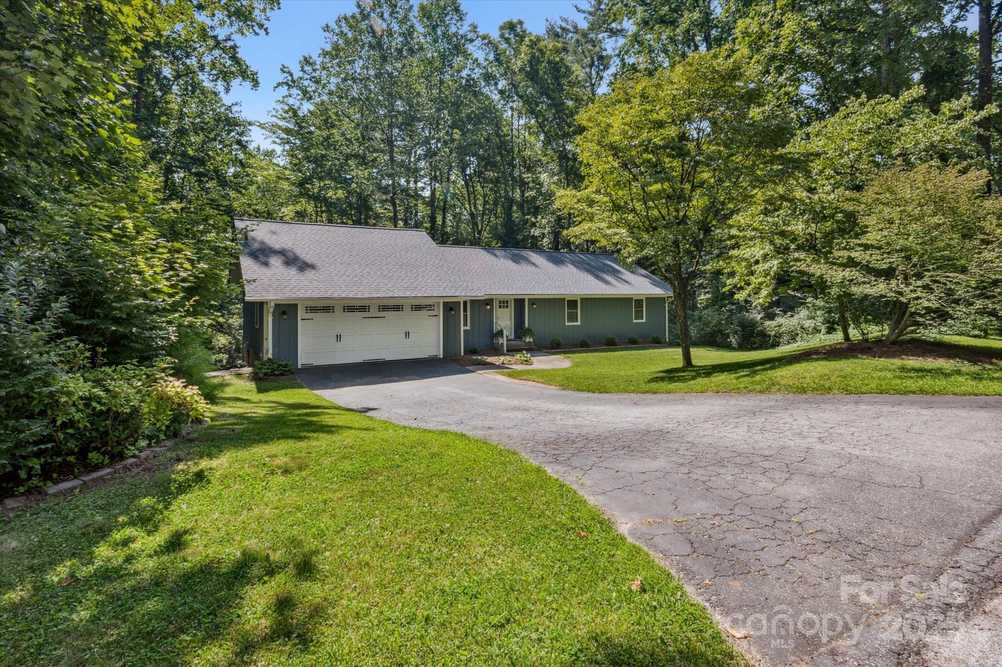 104 Britton Avenue — Hendersonville