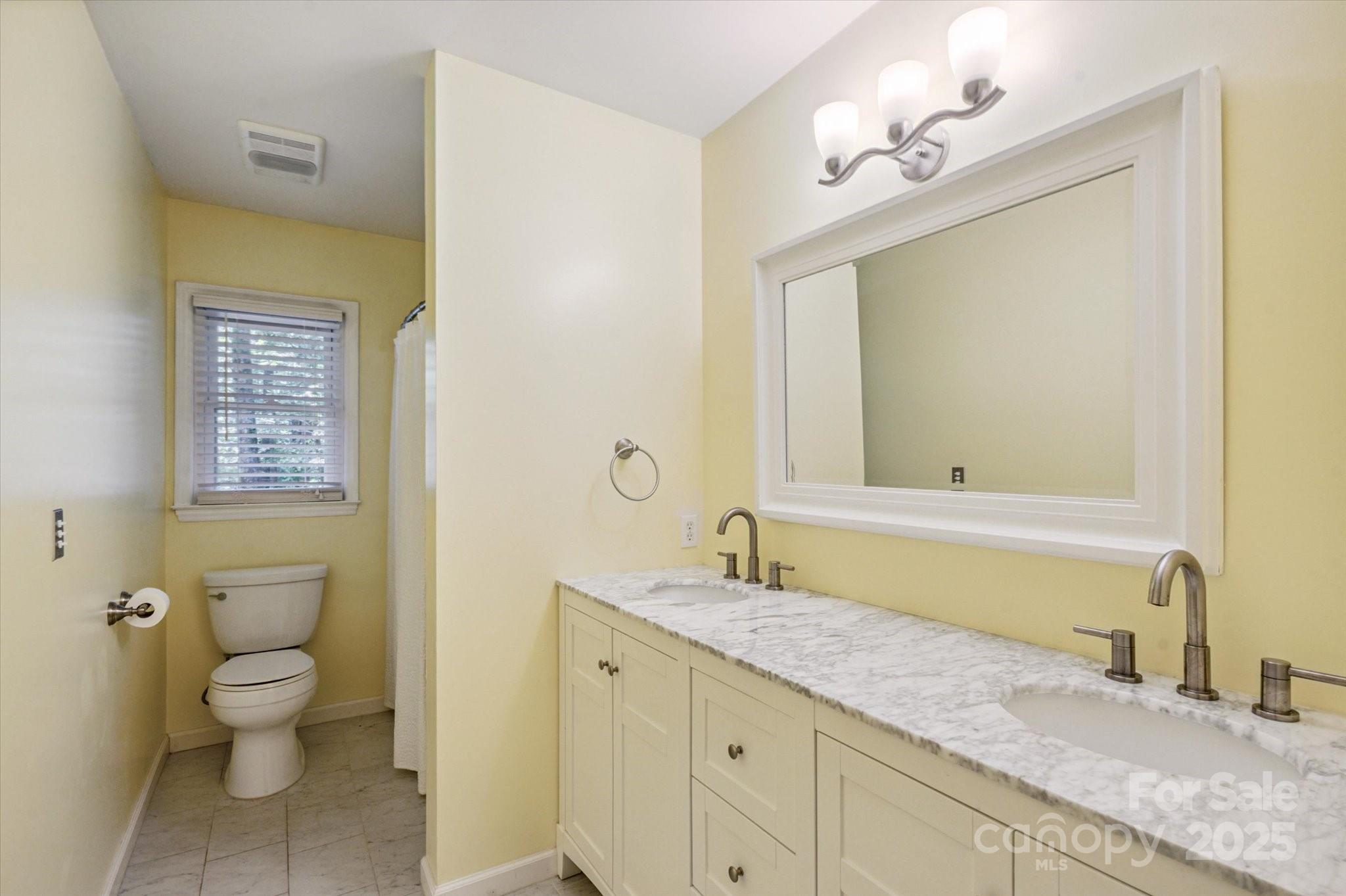 104 Britton Avenue — Hendersonville