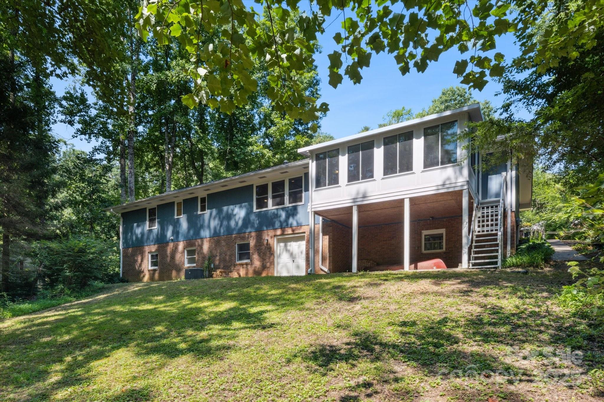 104 Britton Avenue — Hendersonville