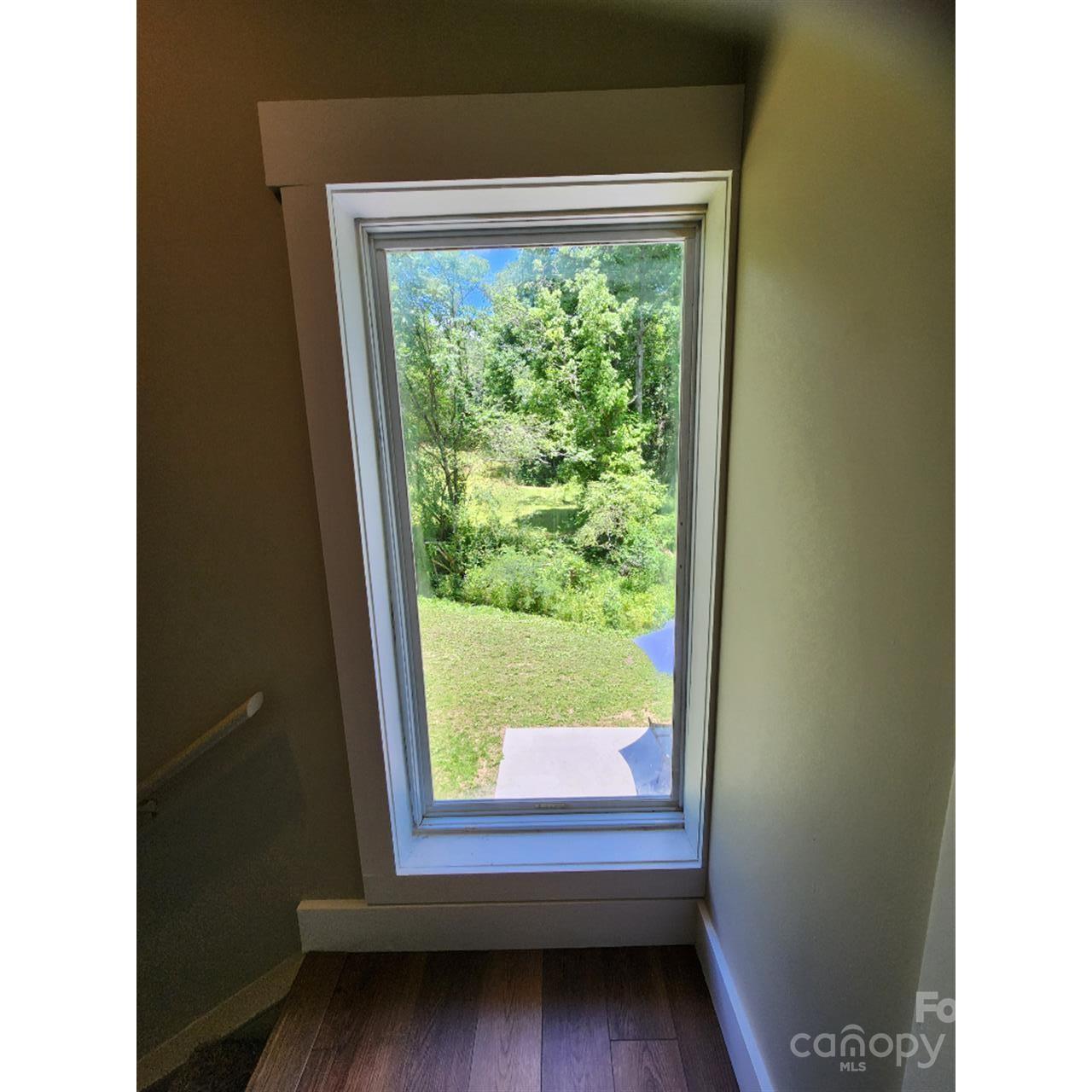 283 Robin Drive — Marion