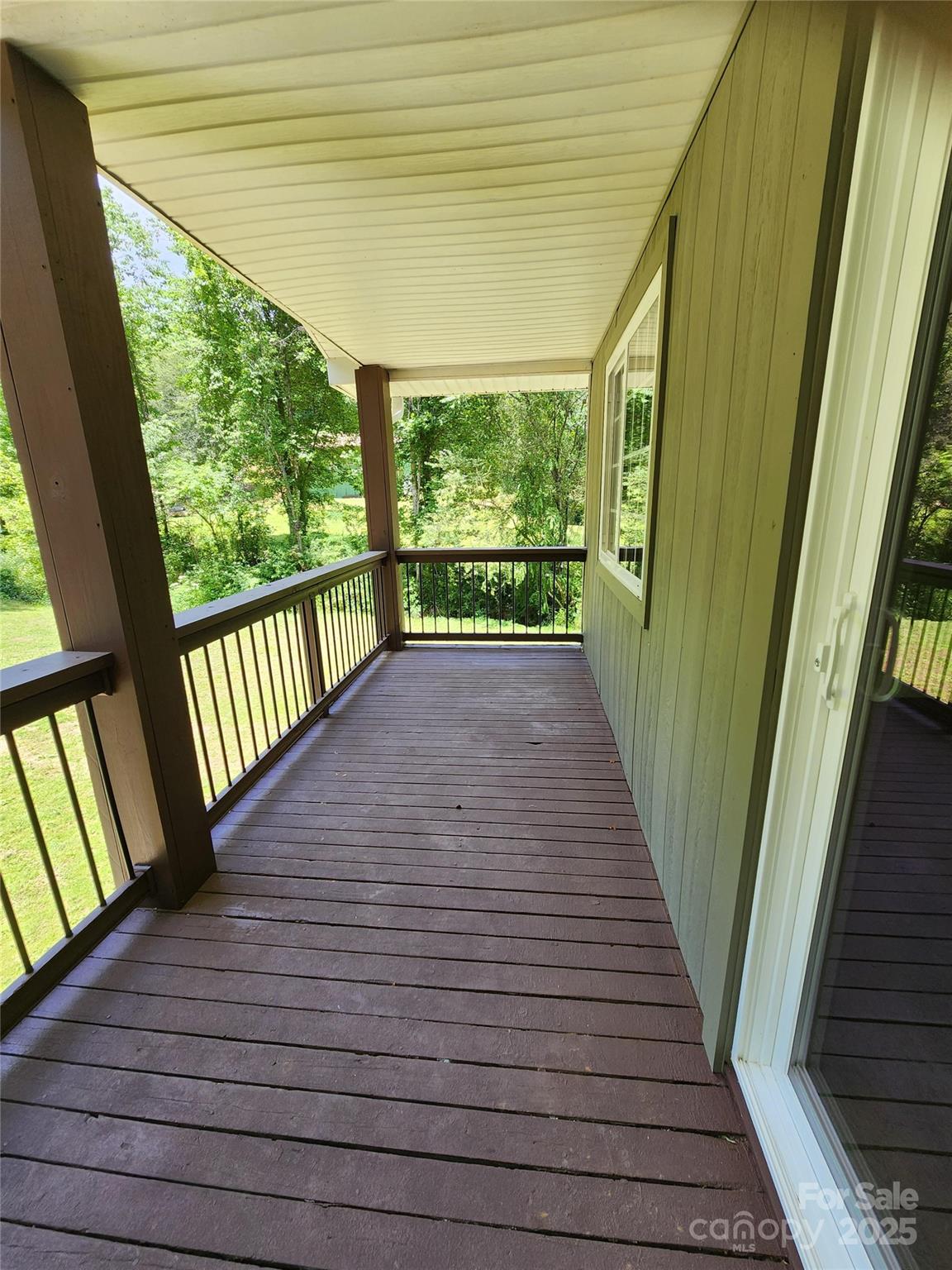 283 Robin Drive — Marion