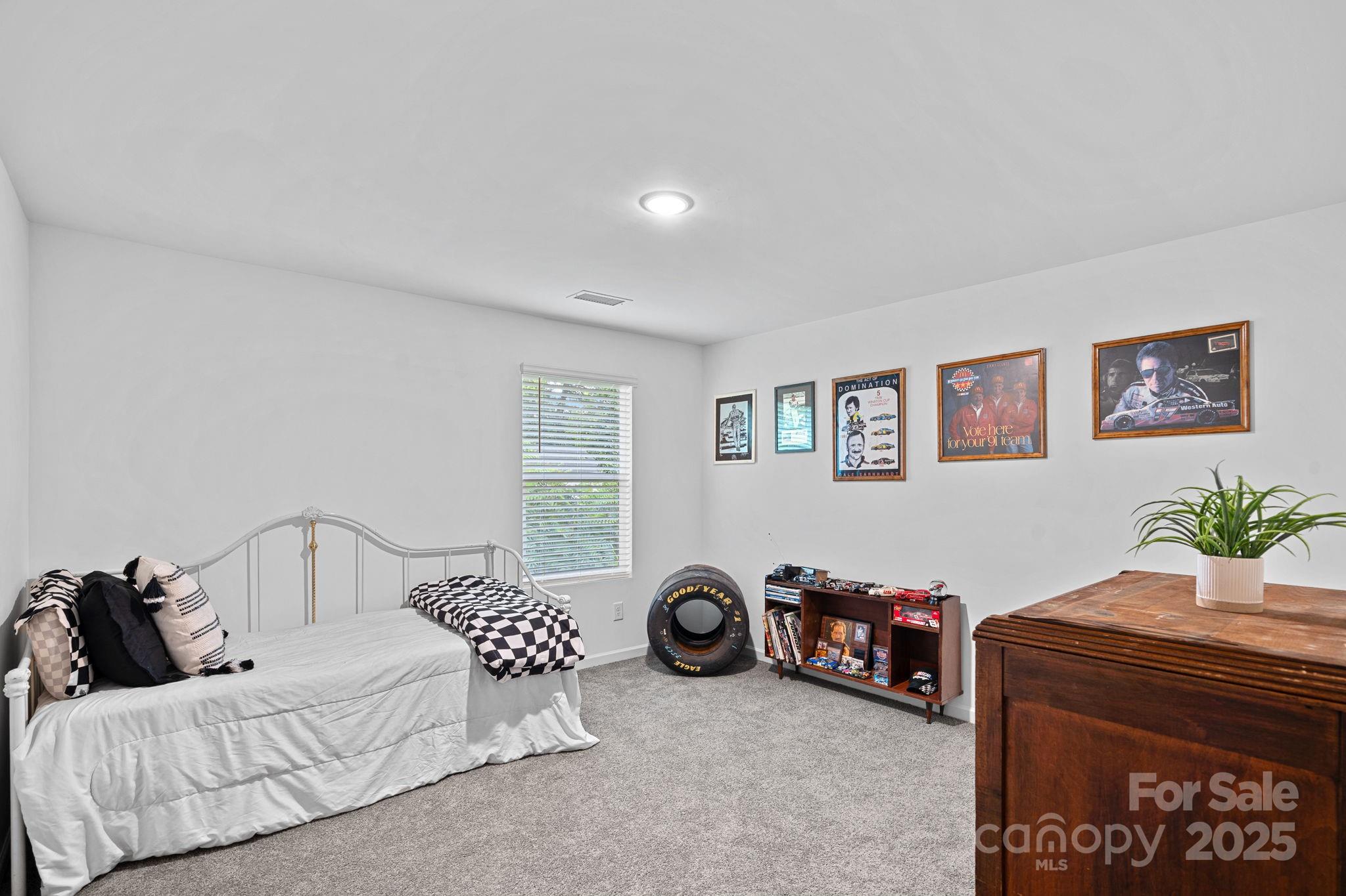 724 N Kelly Street — Statesville