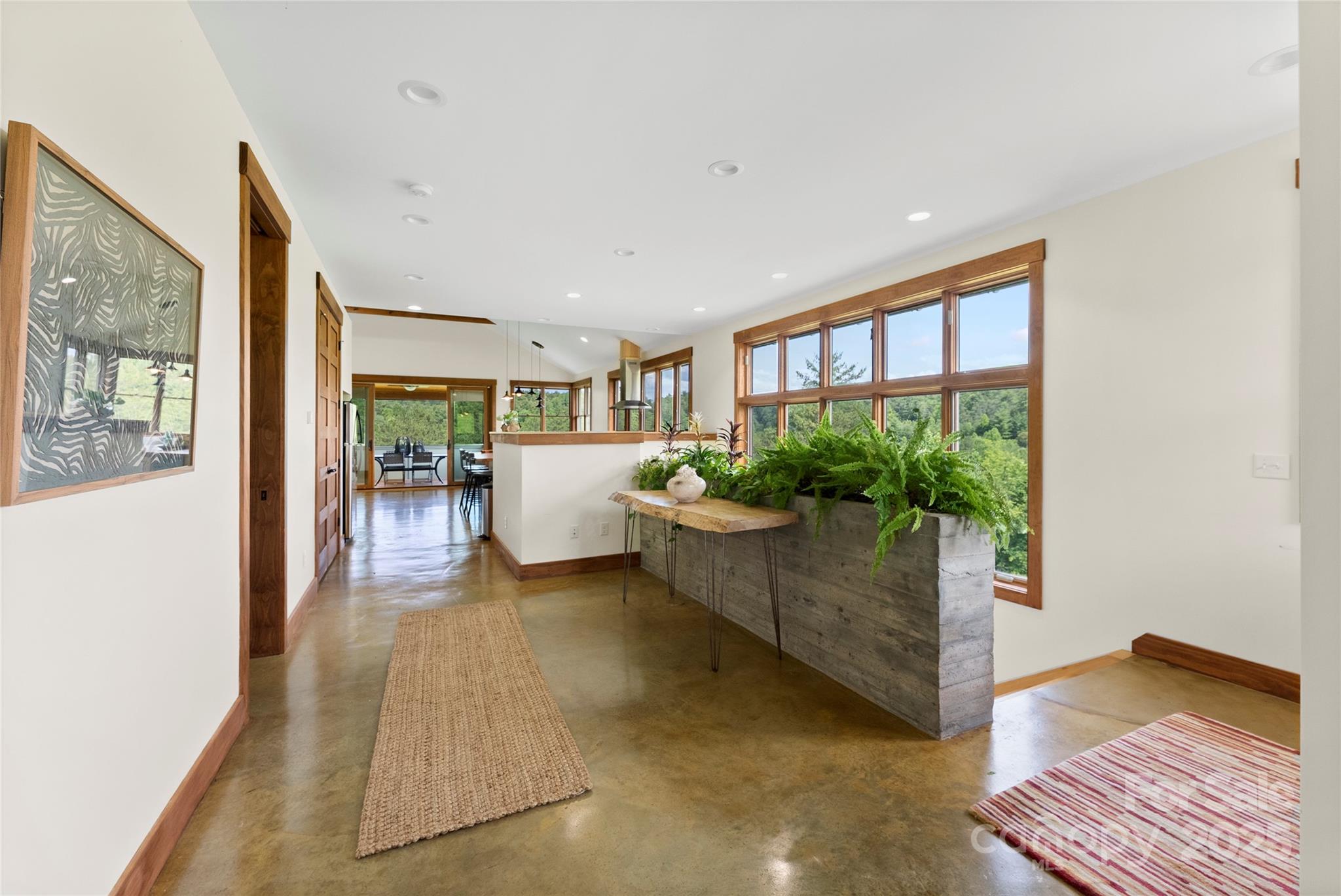 13 New Home Road — Marshall
