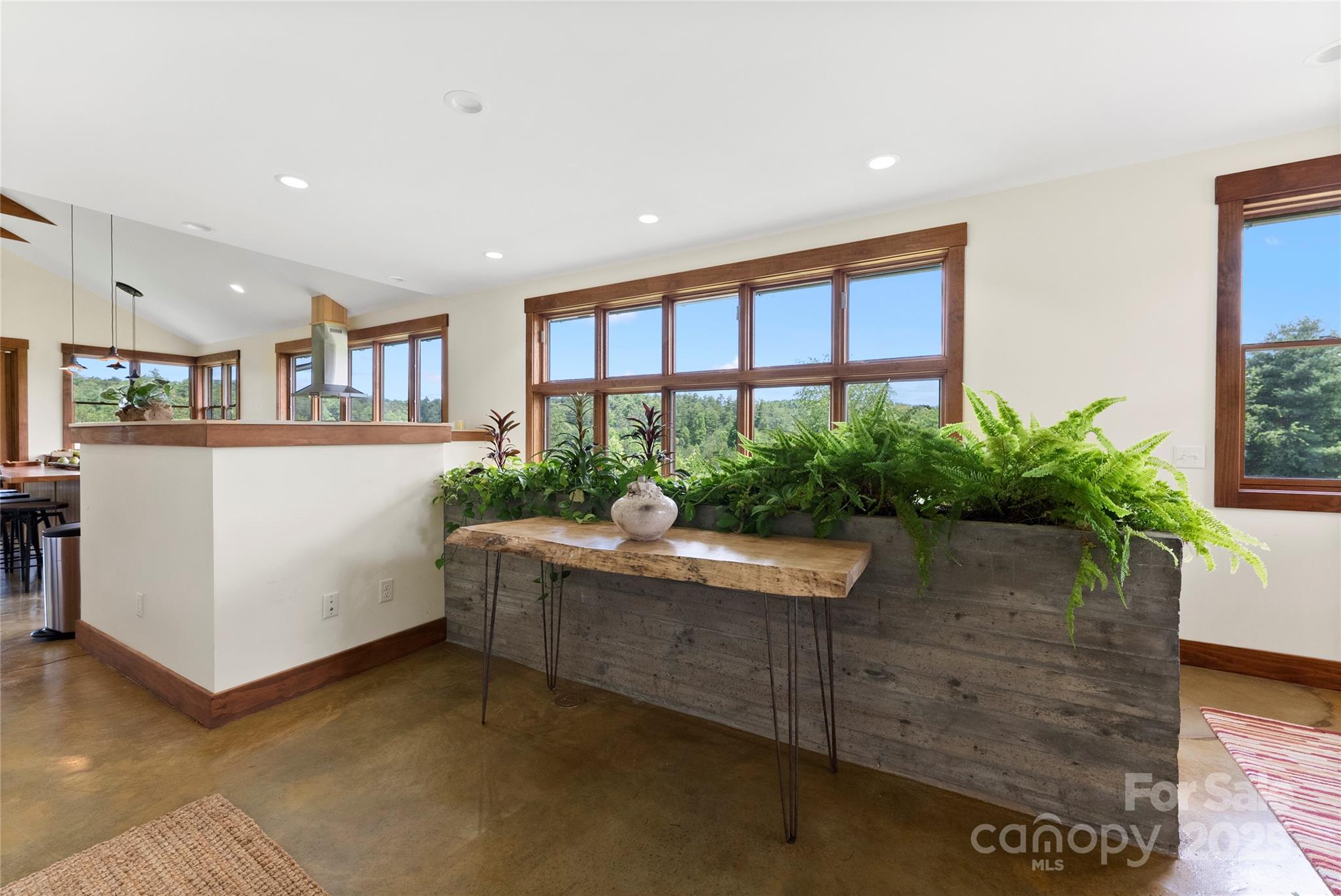 13 New Home Road — Marshall