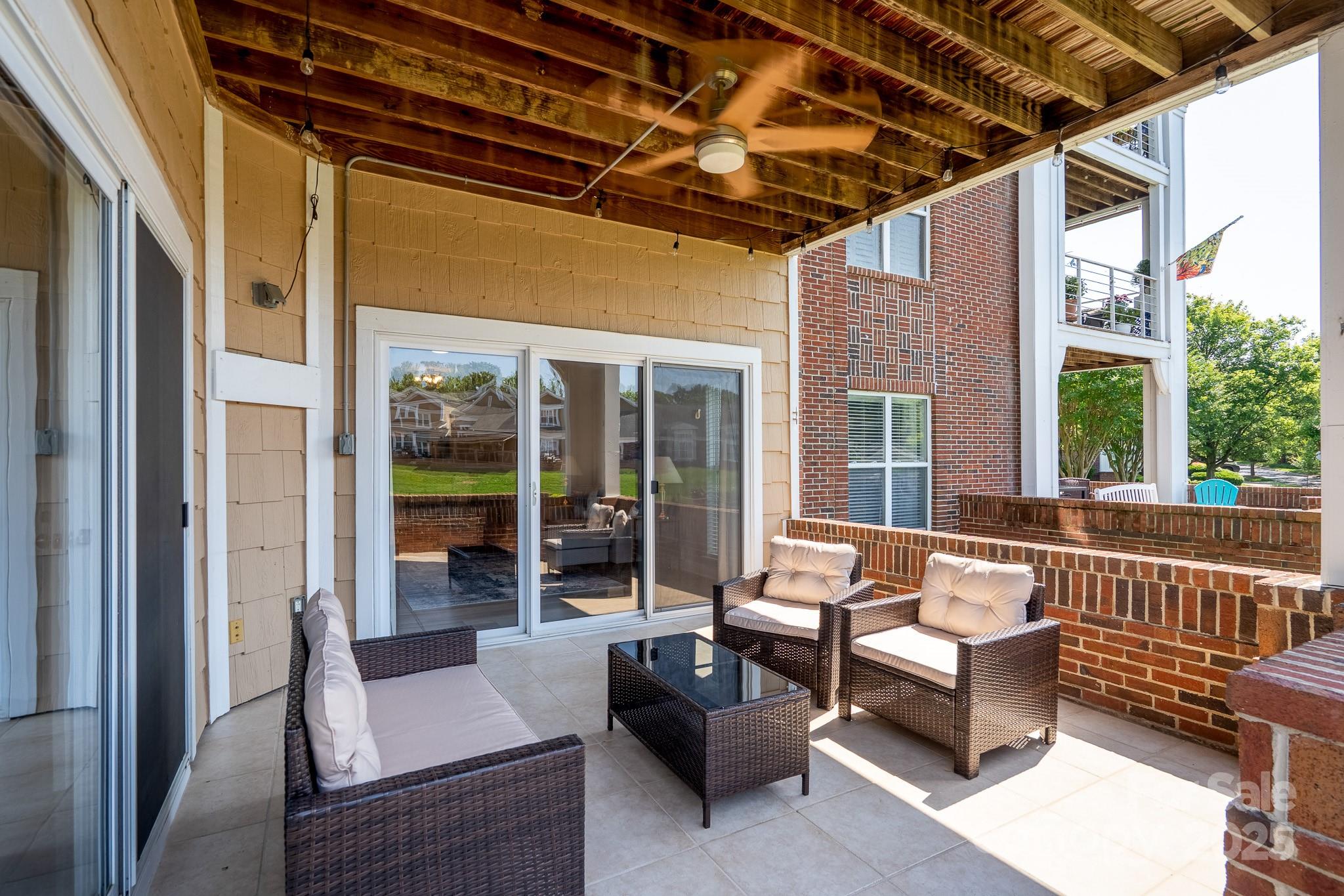 18511 Harborside Drive — Cornelius