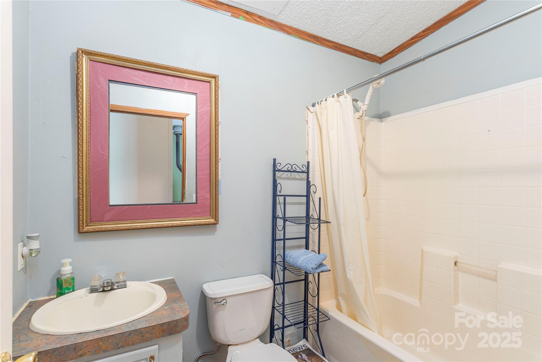 495 Courtney Lane — Canton