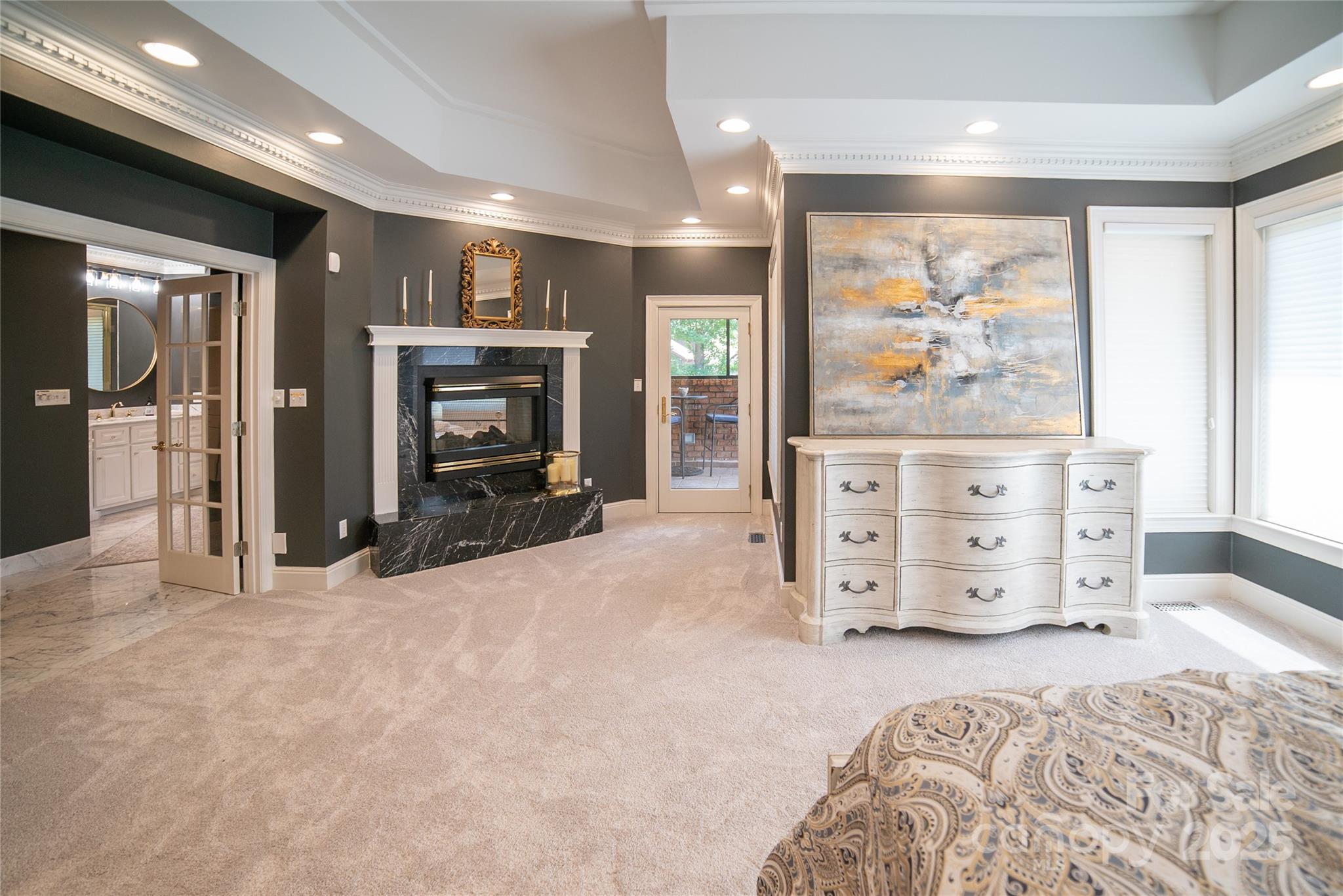 2770 Lakeview Drive — Lenoir