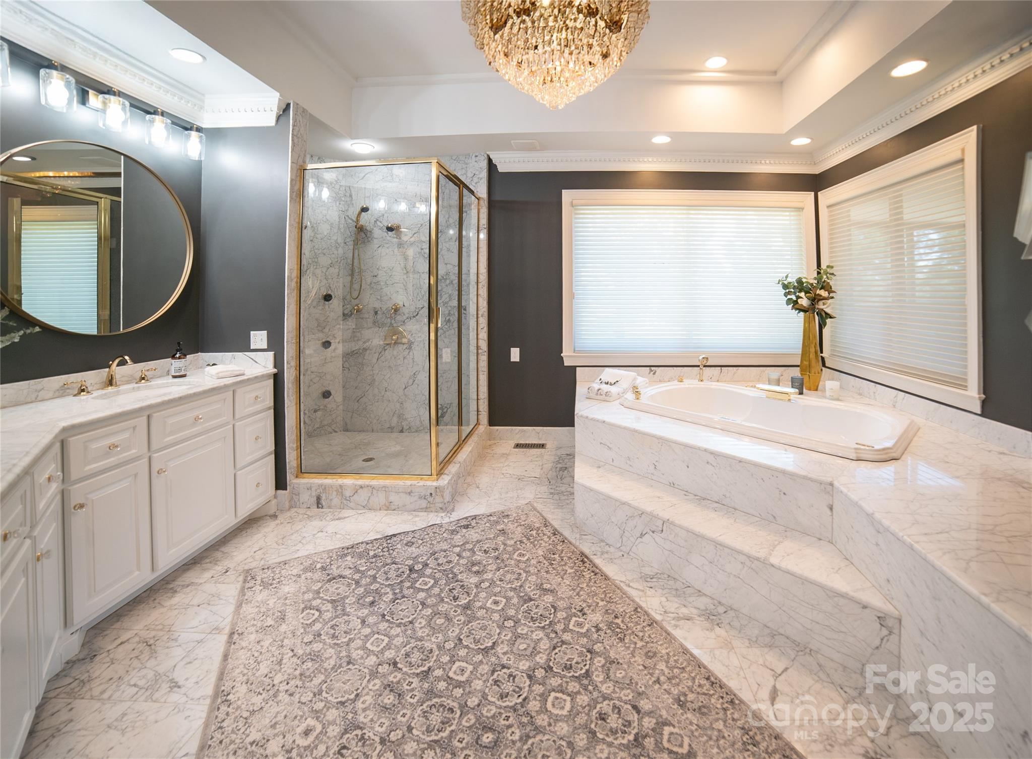 2770 Lakeview Drive — Lenoir