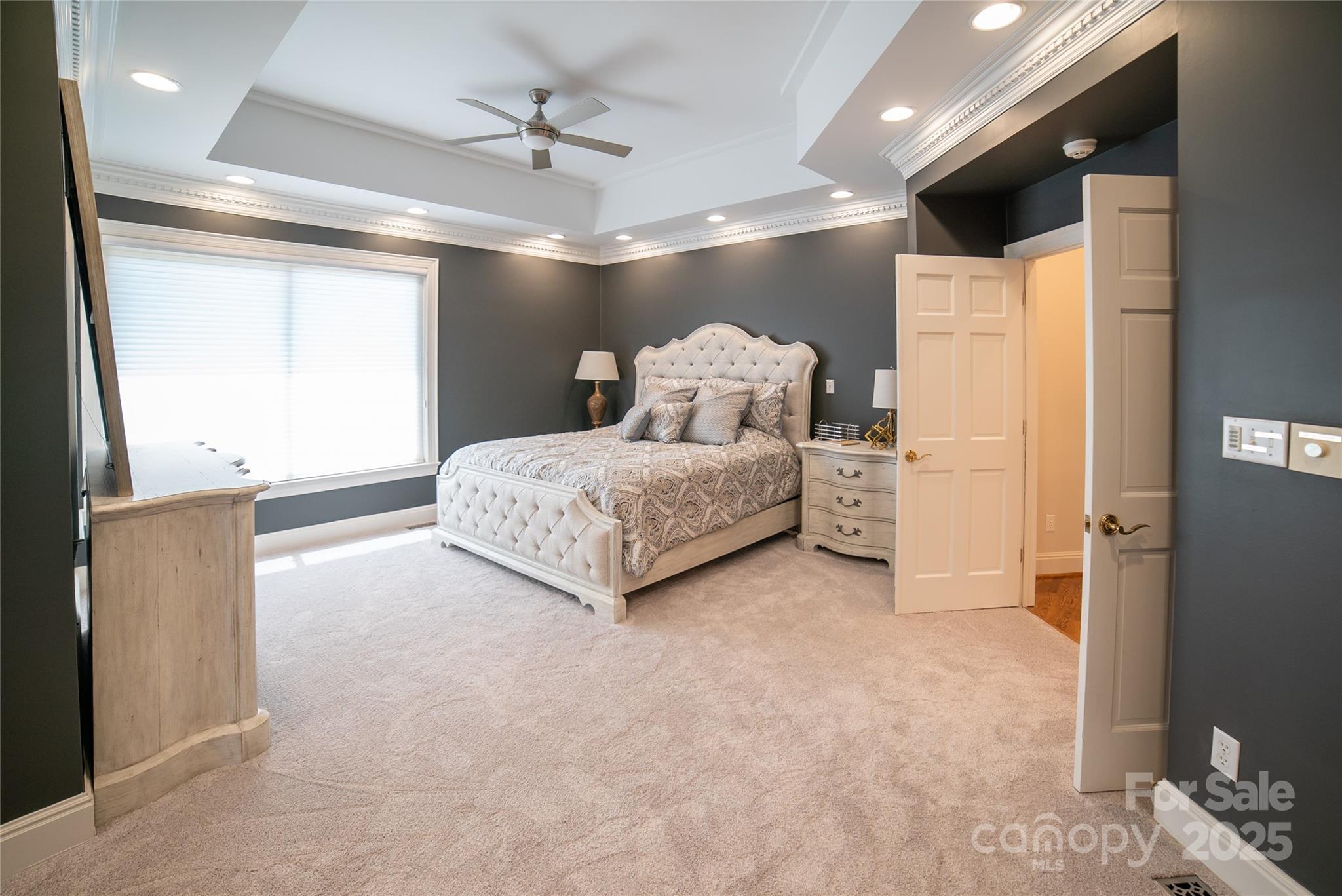 2770 Lakeview Drive — Lenoir