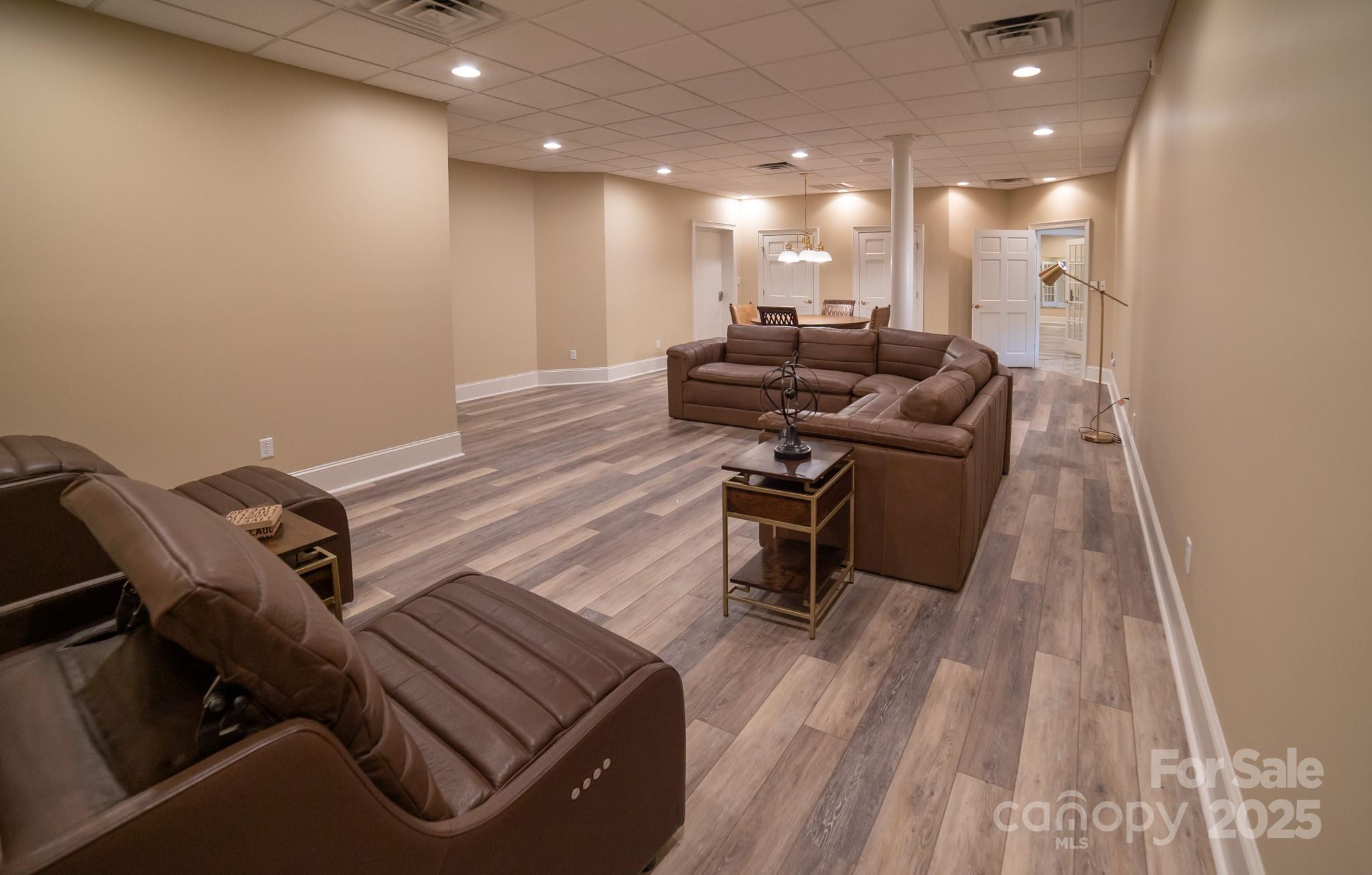 2770 Lakeview Drive — Lenoir
