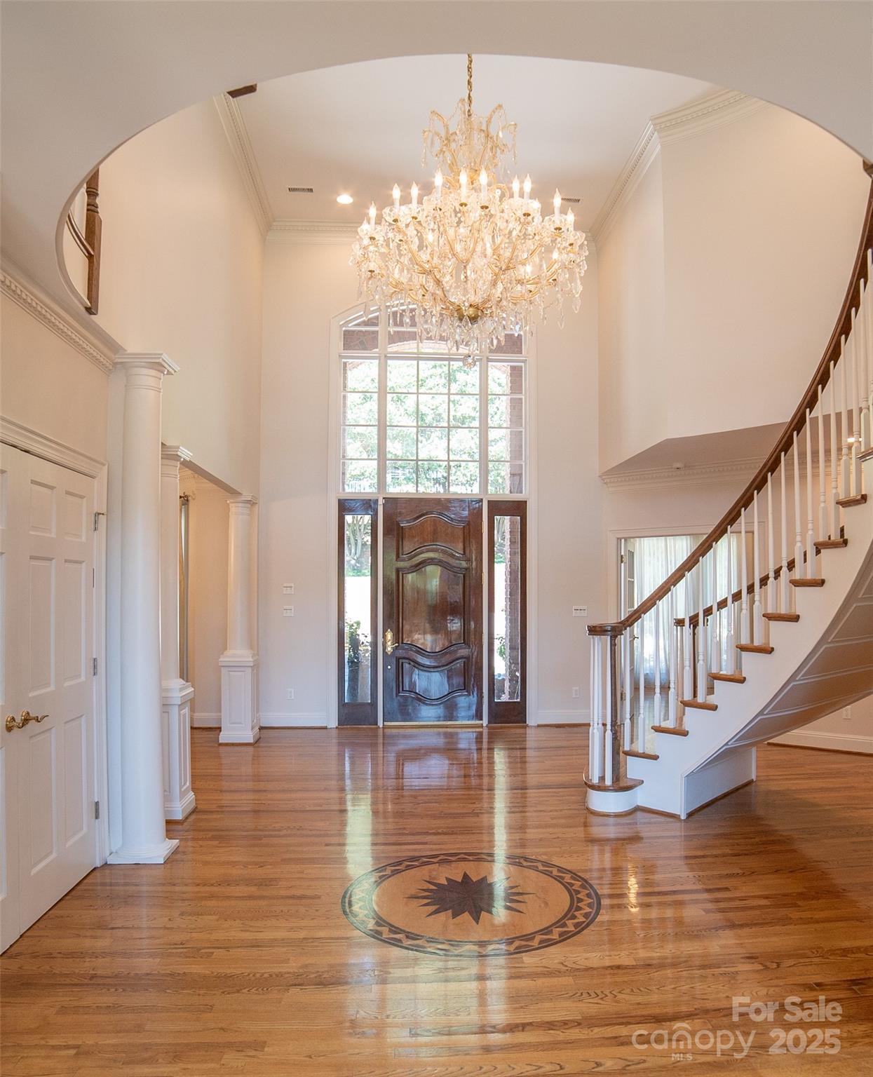 2770 Lakeview Drive — Lenoir