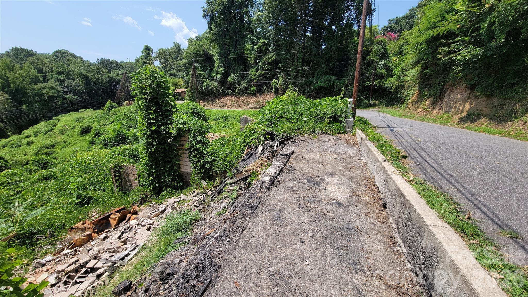 160 Cleveland Road — Tryon