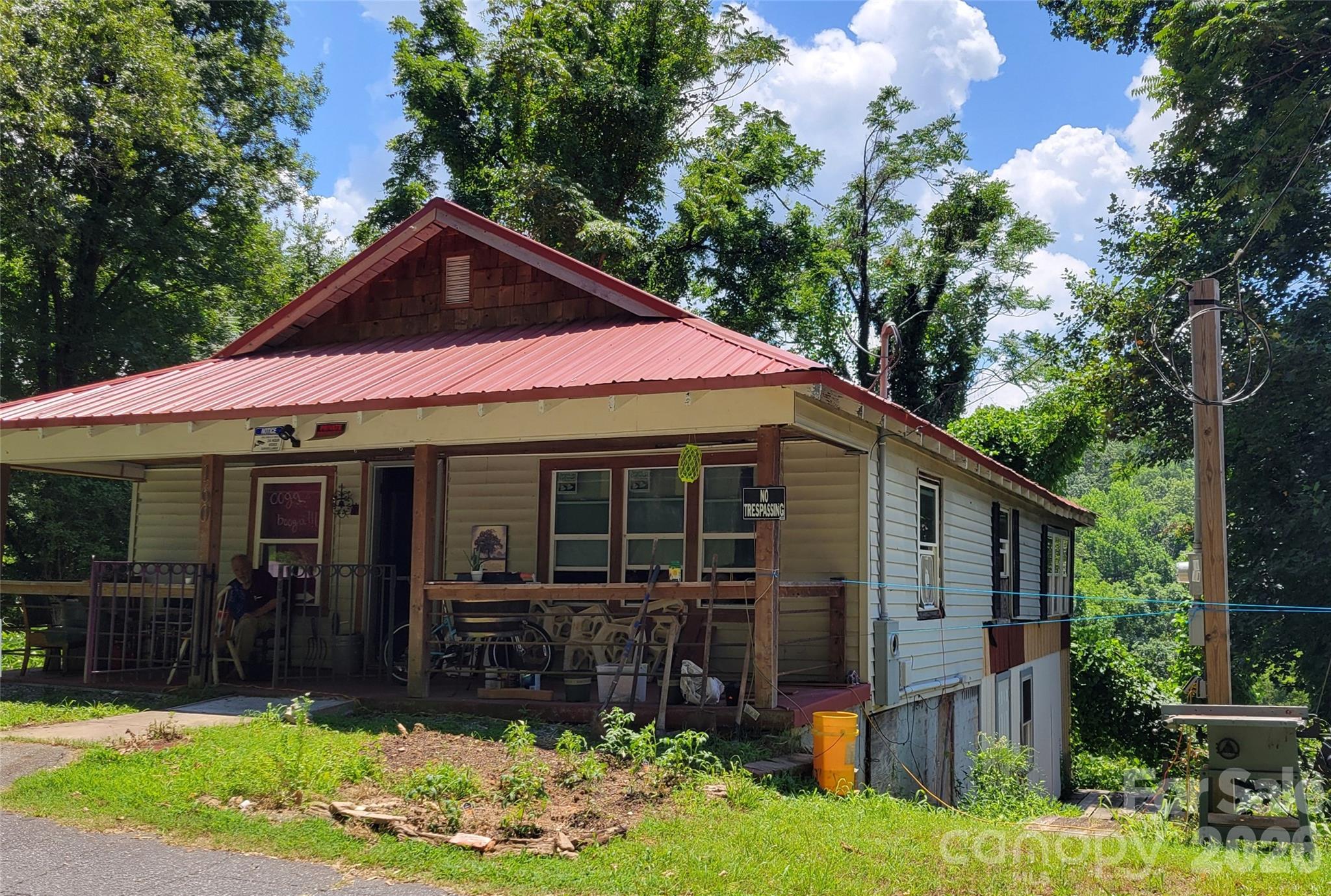 160 Cleveland Road — Tryon