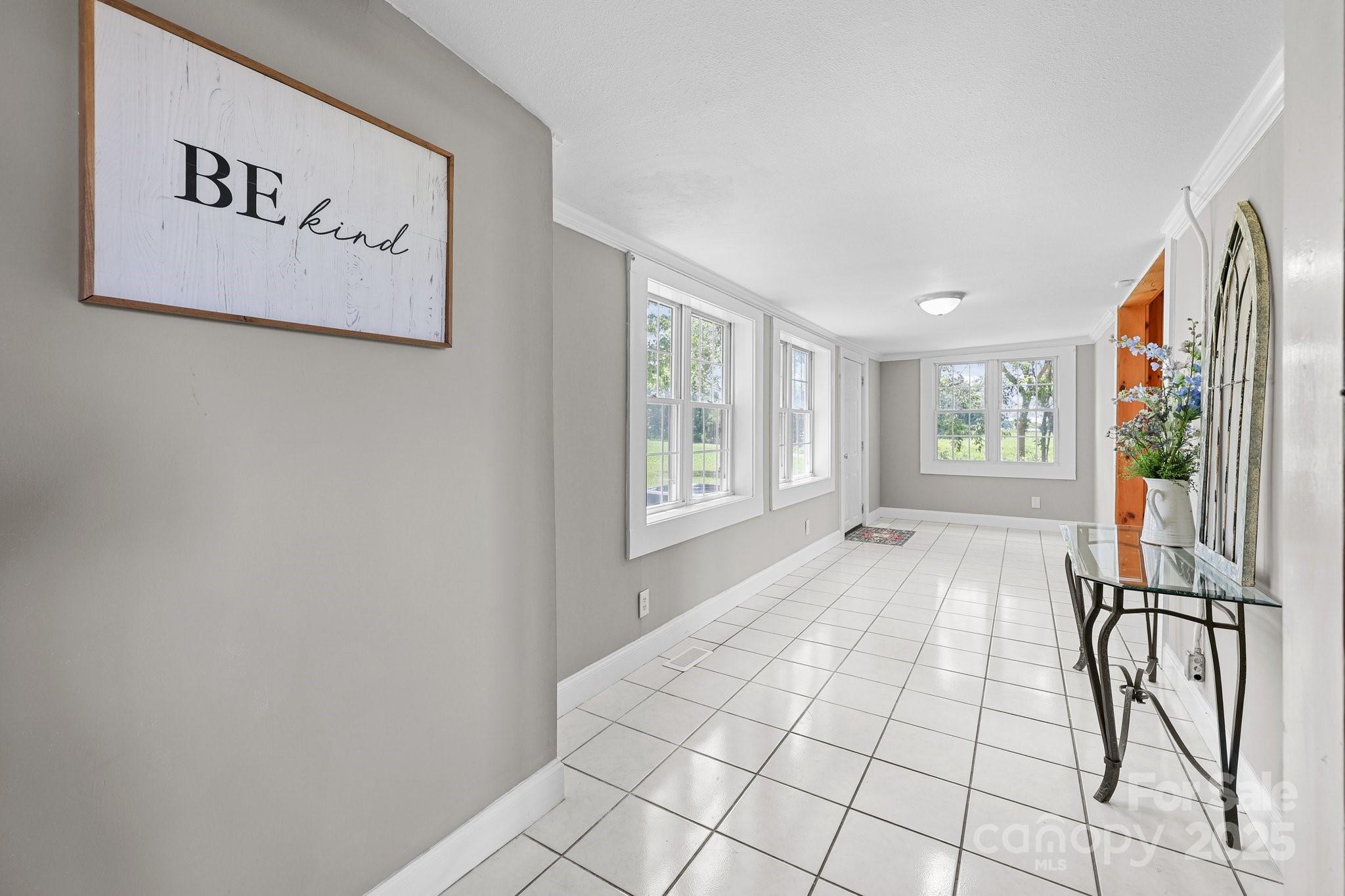 550 Woodleaf Barber Road — Cleveland