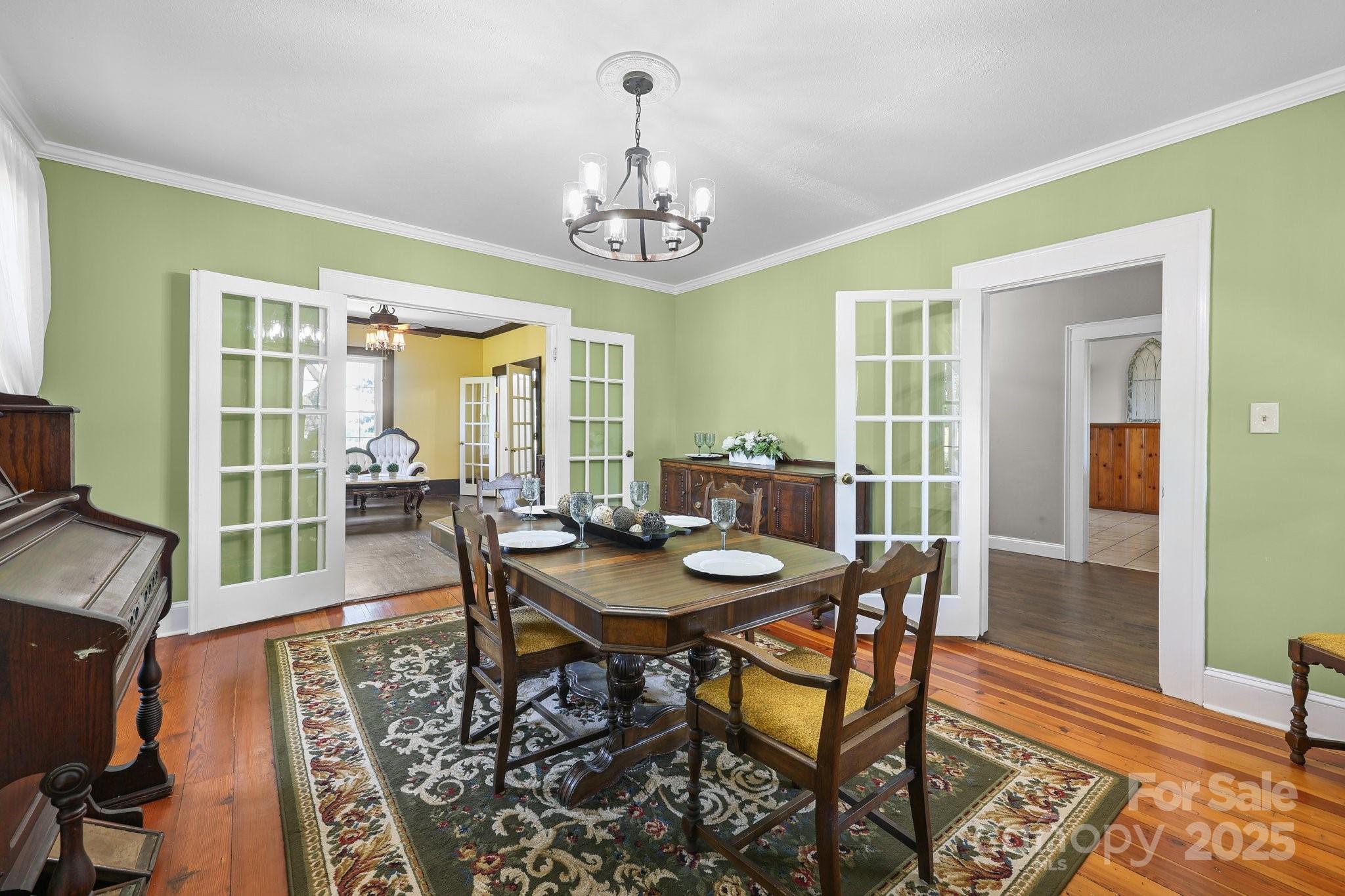 550 Woodleaf Barber Road — Cleveland