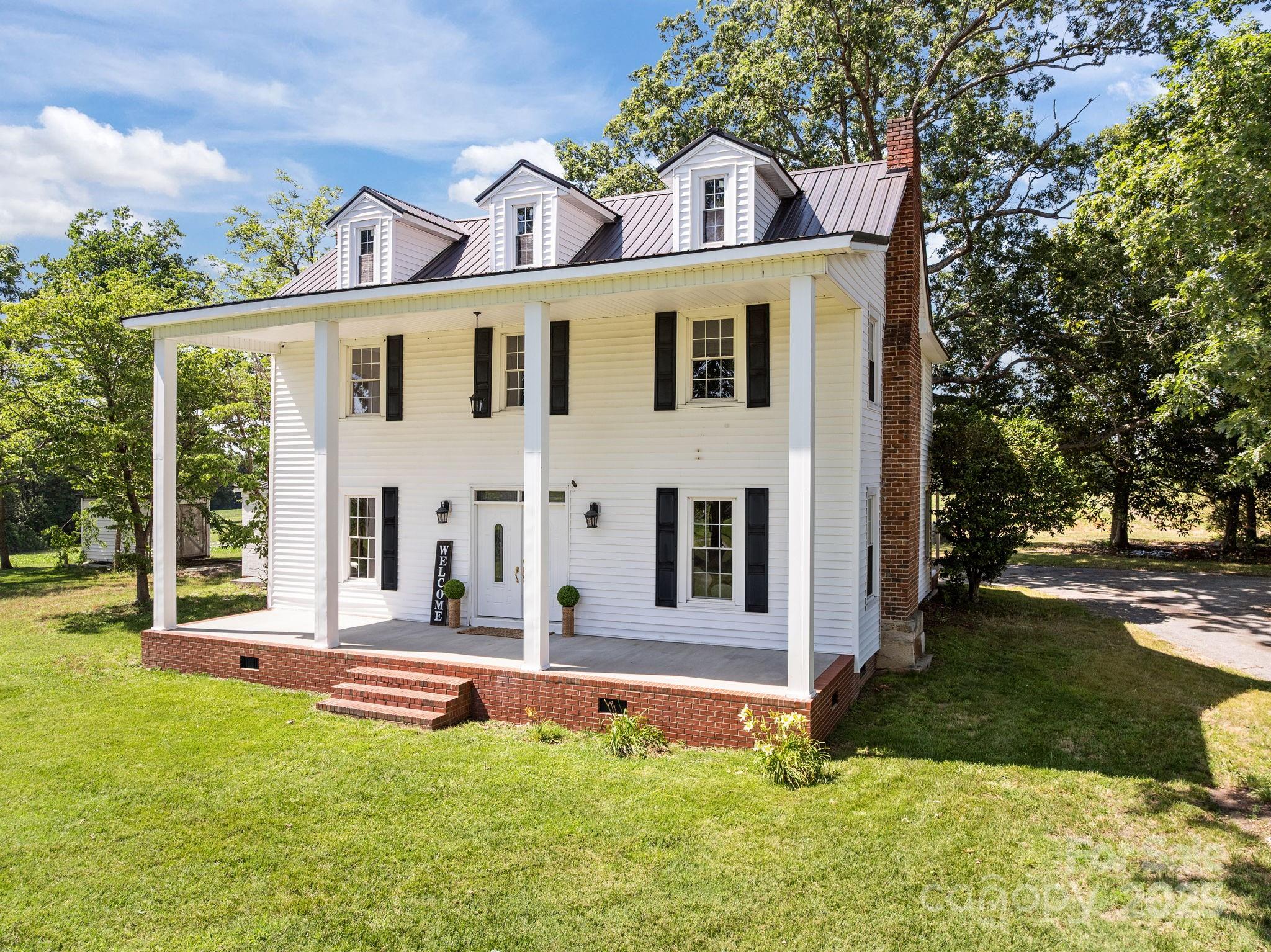 550 Woodleaf Barber Road — Cleveland