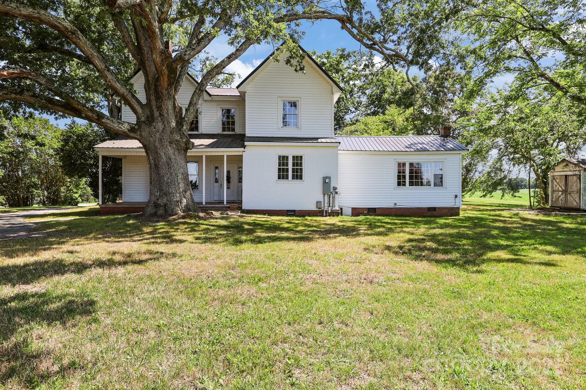 550 Woodleaf Barber Road — Cleveland