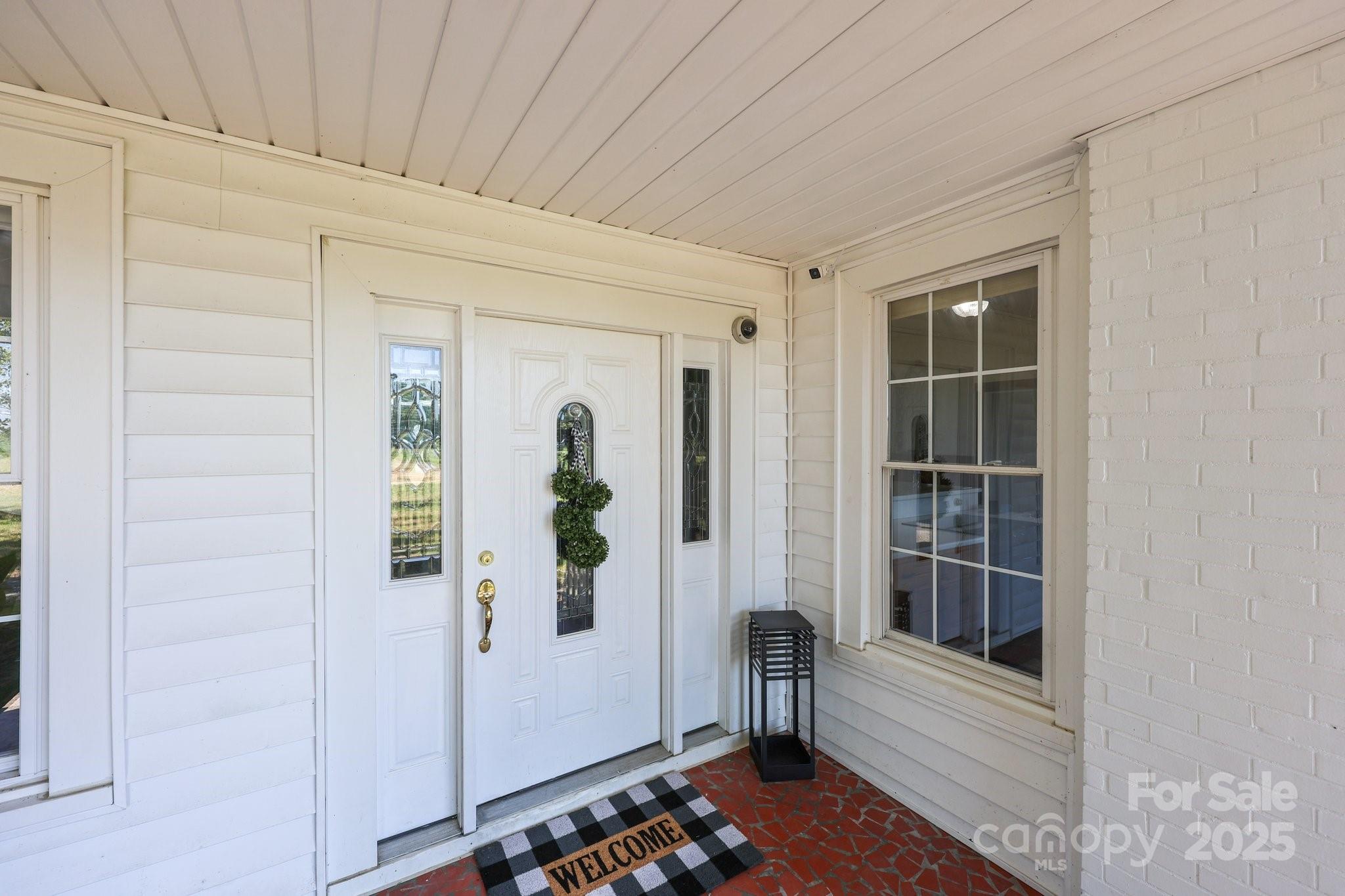 550 Woodleaf Barber Road — Cleveland