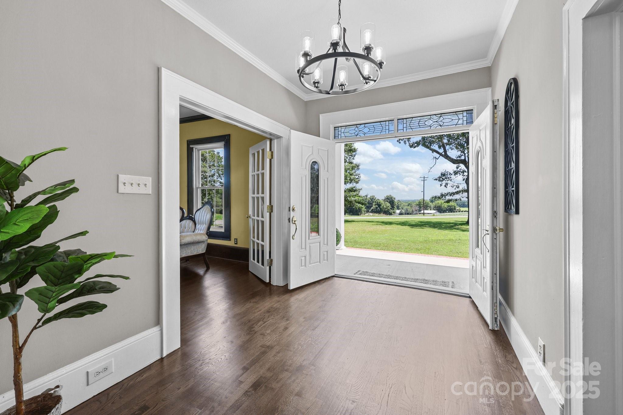550 Woodleaf Barber Road — Cleveland