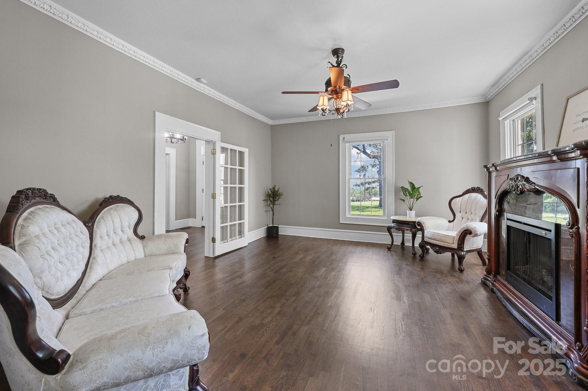 550 Woodleaf Barber Road — Cleveland