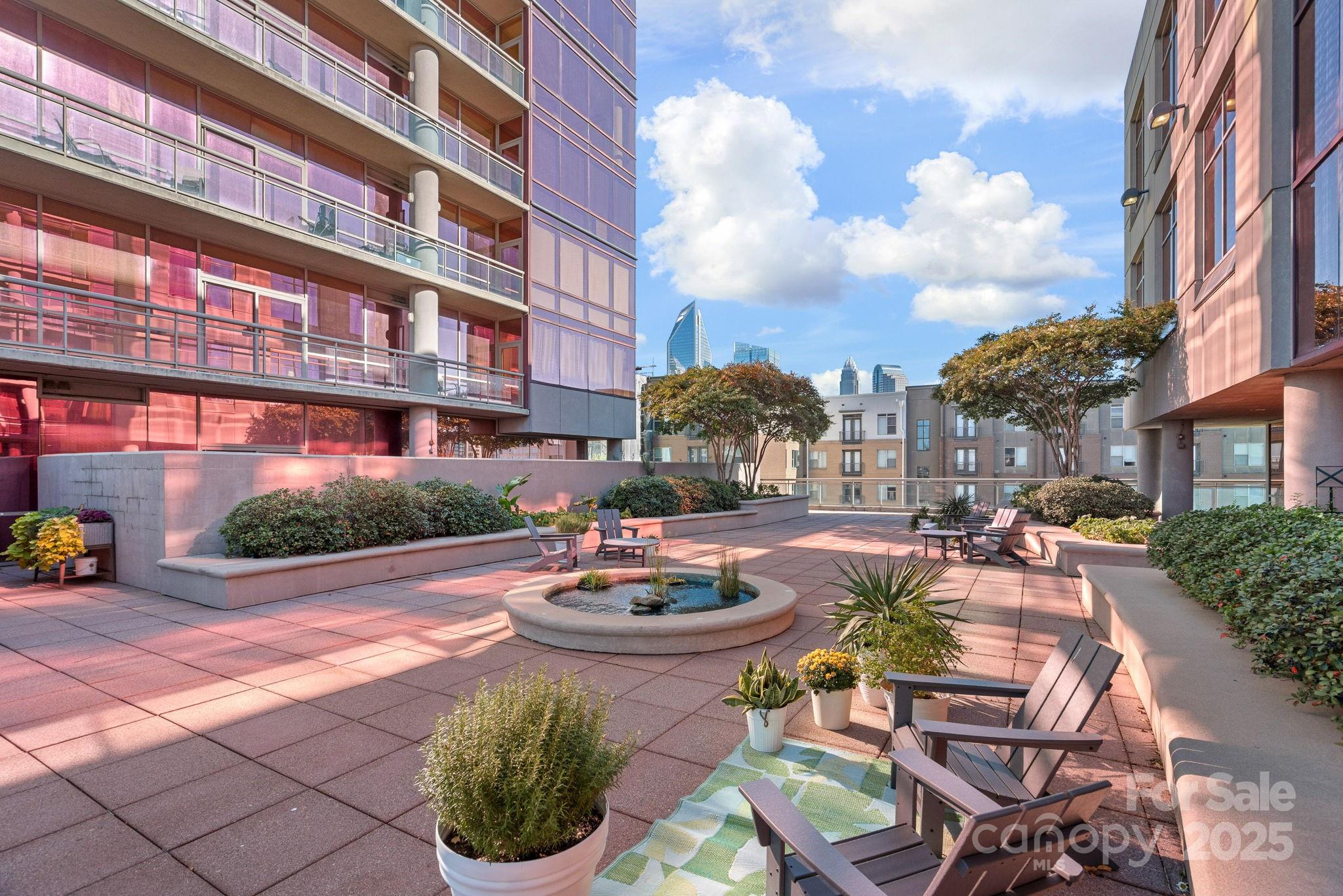 315 Arlington Avenue #607 — Charlotte