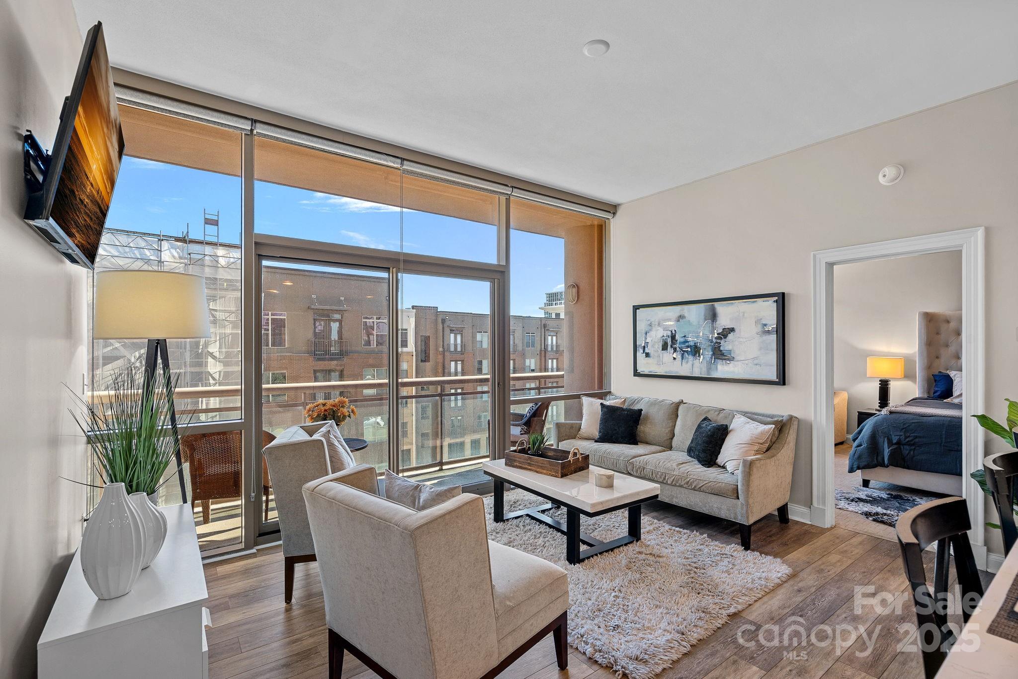 315 Arlington Avenue #607 — Charlotte